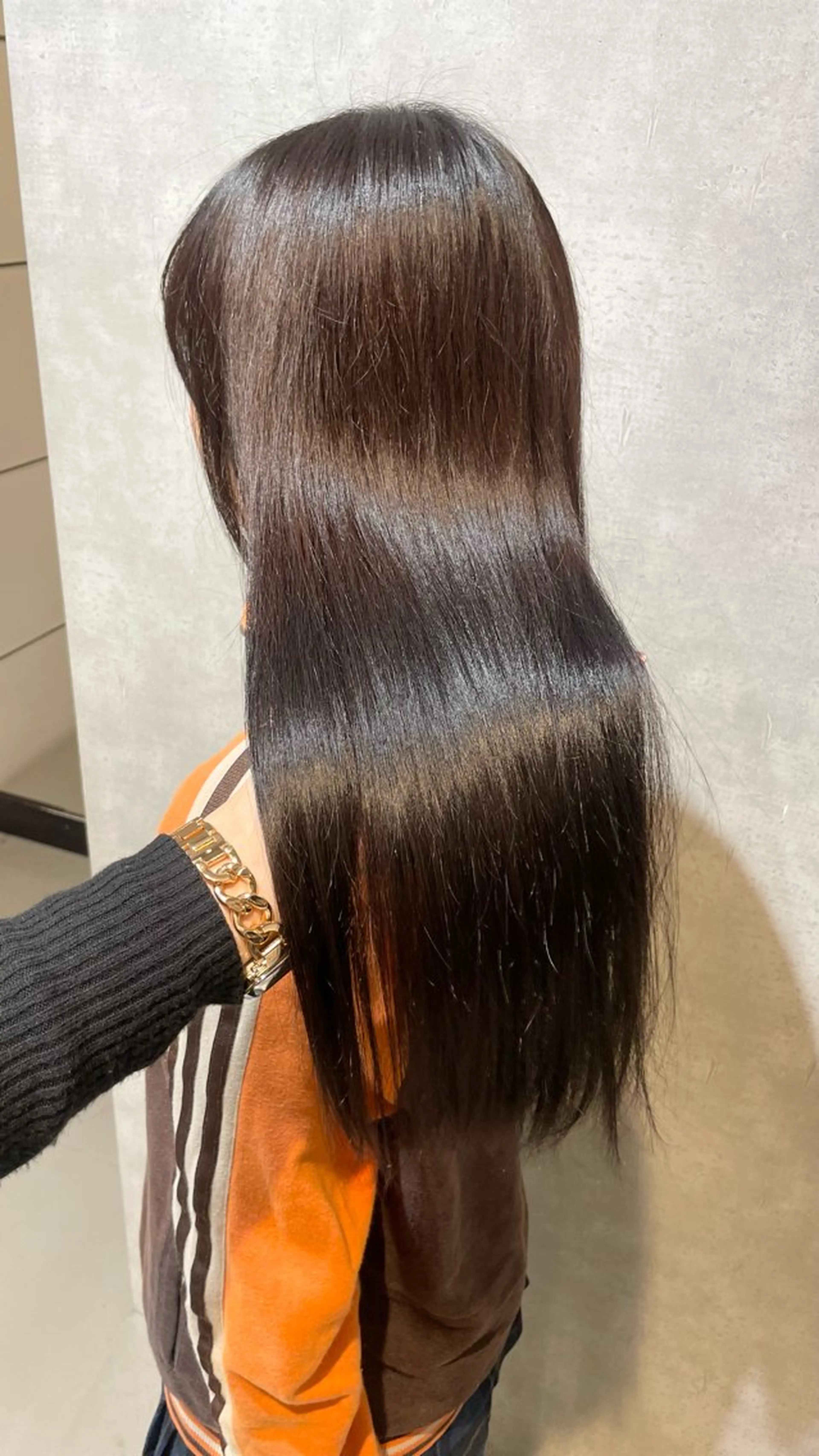 ヘアカラー トリートメント chic 渡辺 桃羽のヘアスタイル