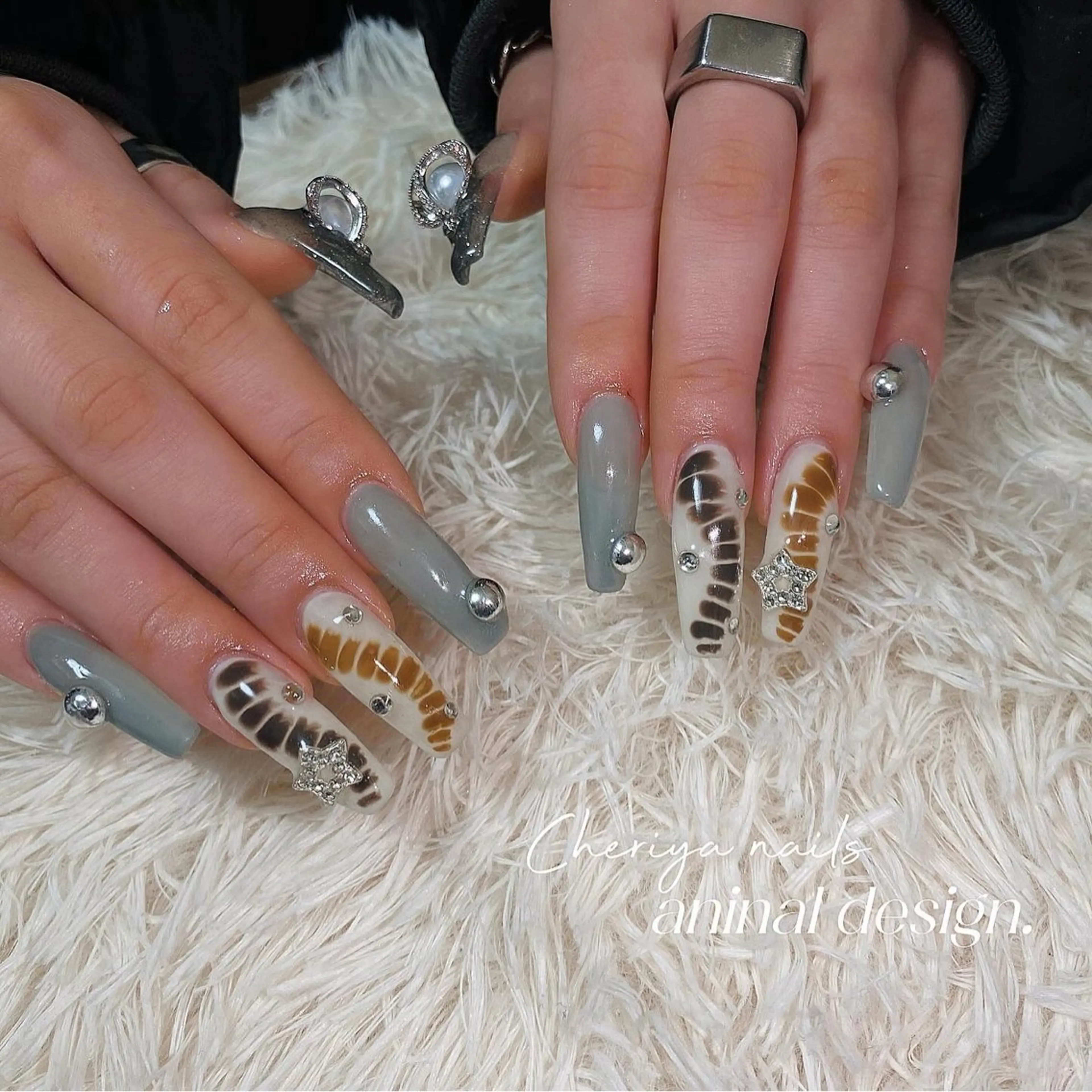 ネイル C Miaのネイルデザイン