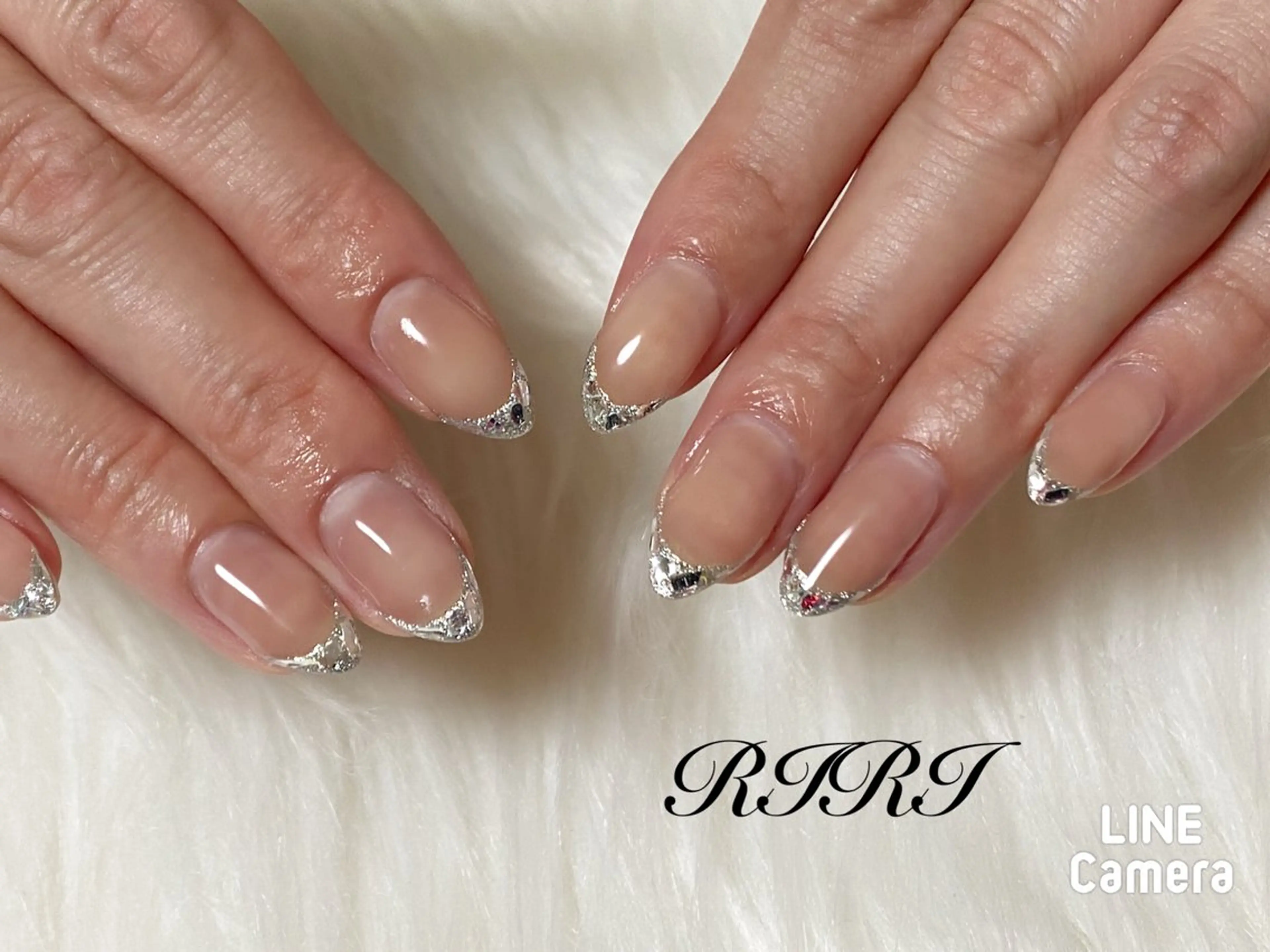 ネイル フレンチネイル ジェルネイル ガラスフレンチ キラキラネイル 韓国ネイル ハンドネイル riri オーナーのネイルデザイン