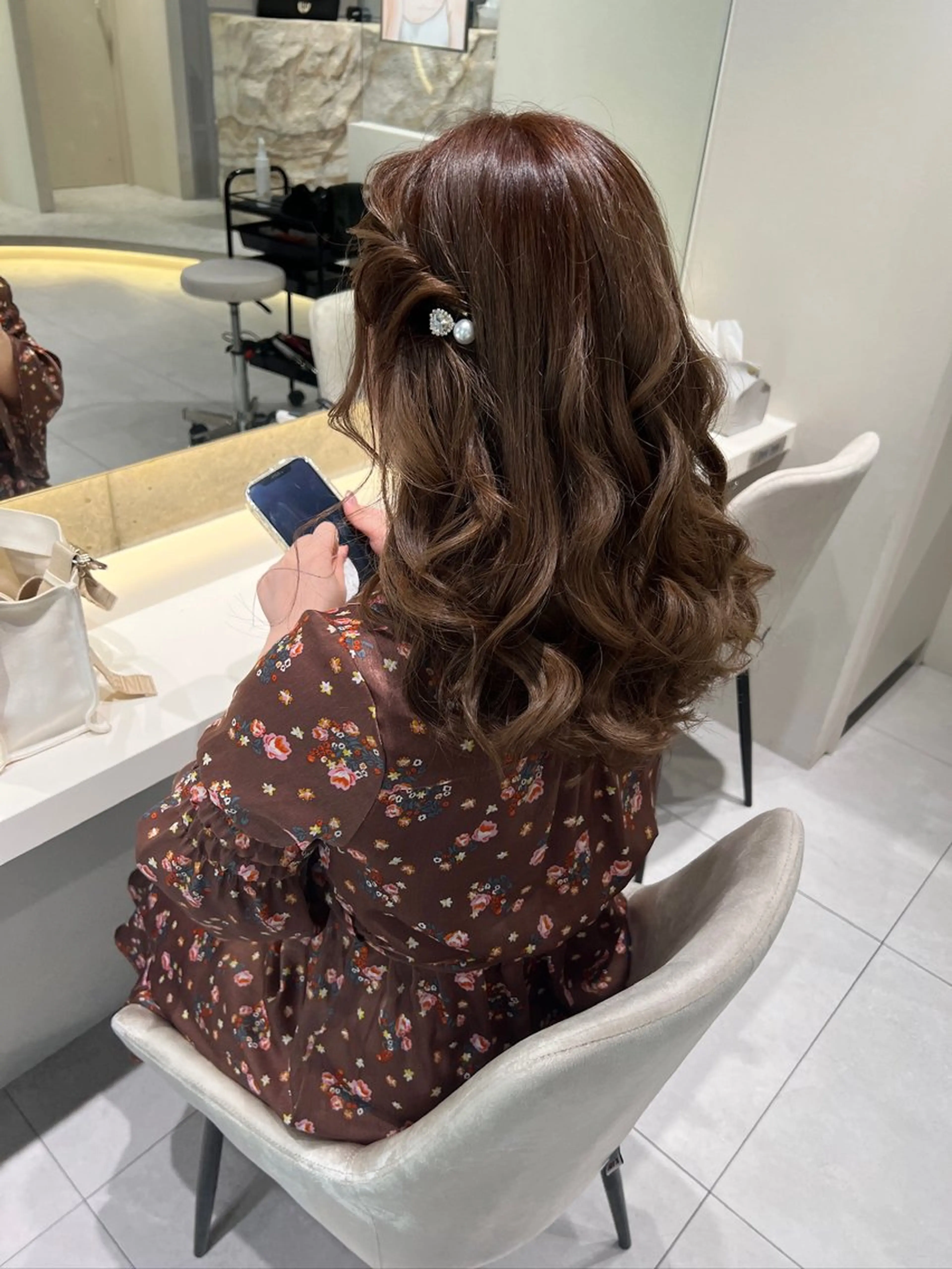 セミロング カラー ヘアアレンジ カット ヘアカラー トリートメント ブリーチなしWカラー ヘアセット🎀はるかのヘアスタイル