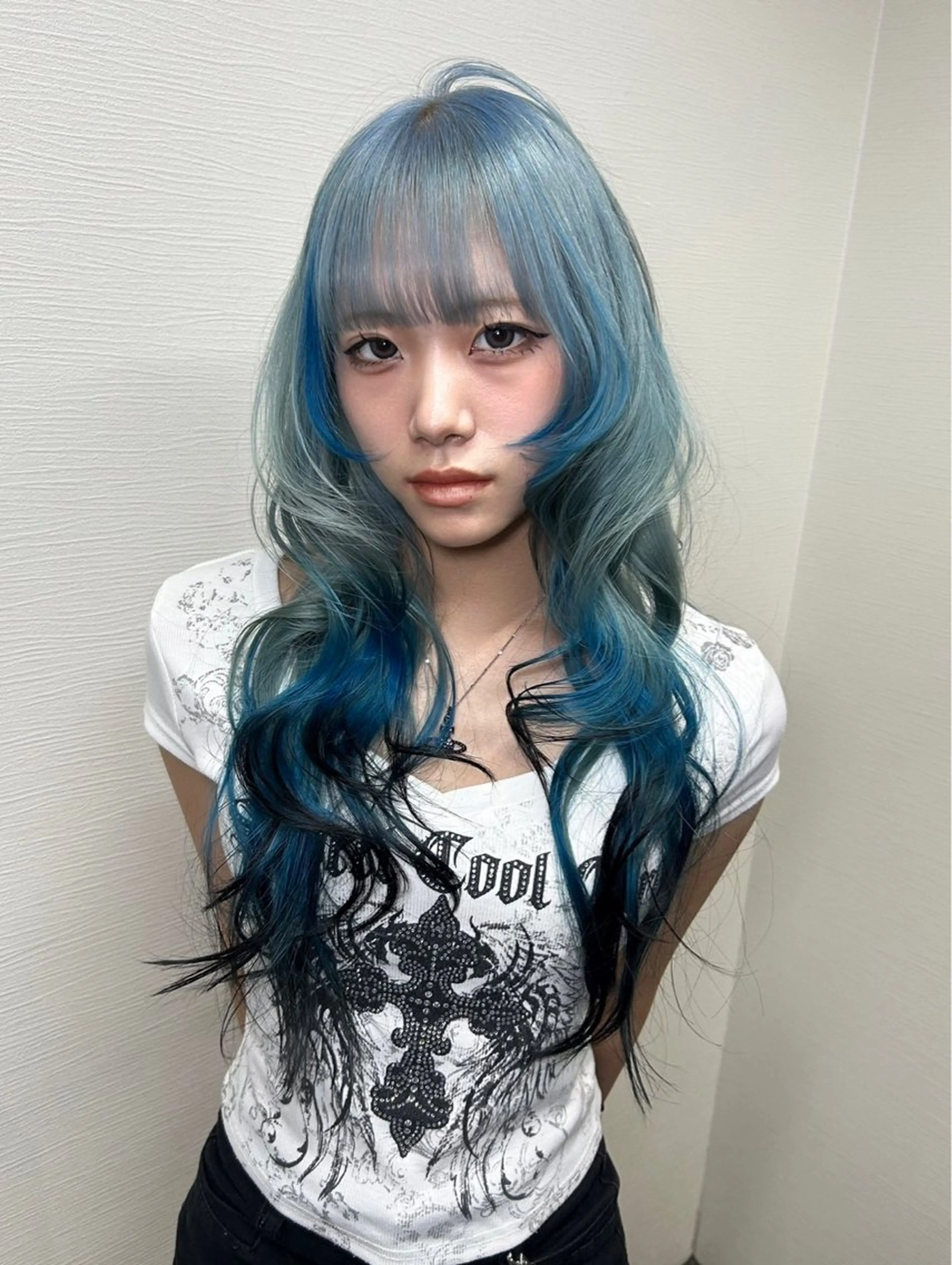 セミロング ヘアカラー 鈴木 華奈のヘアスタイル