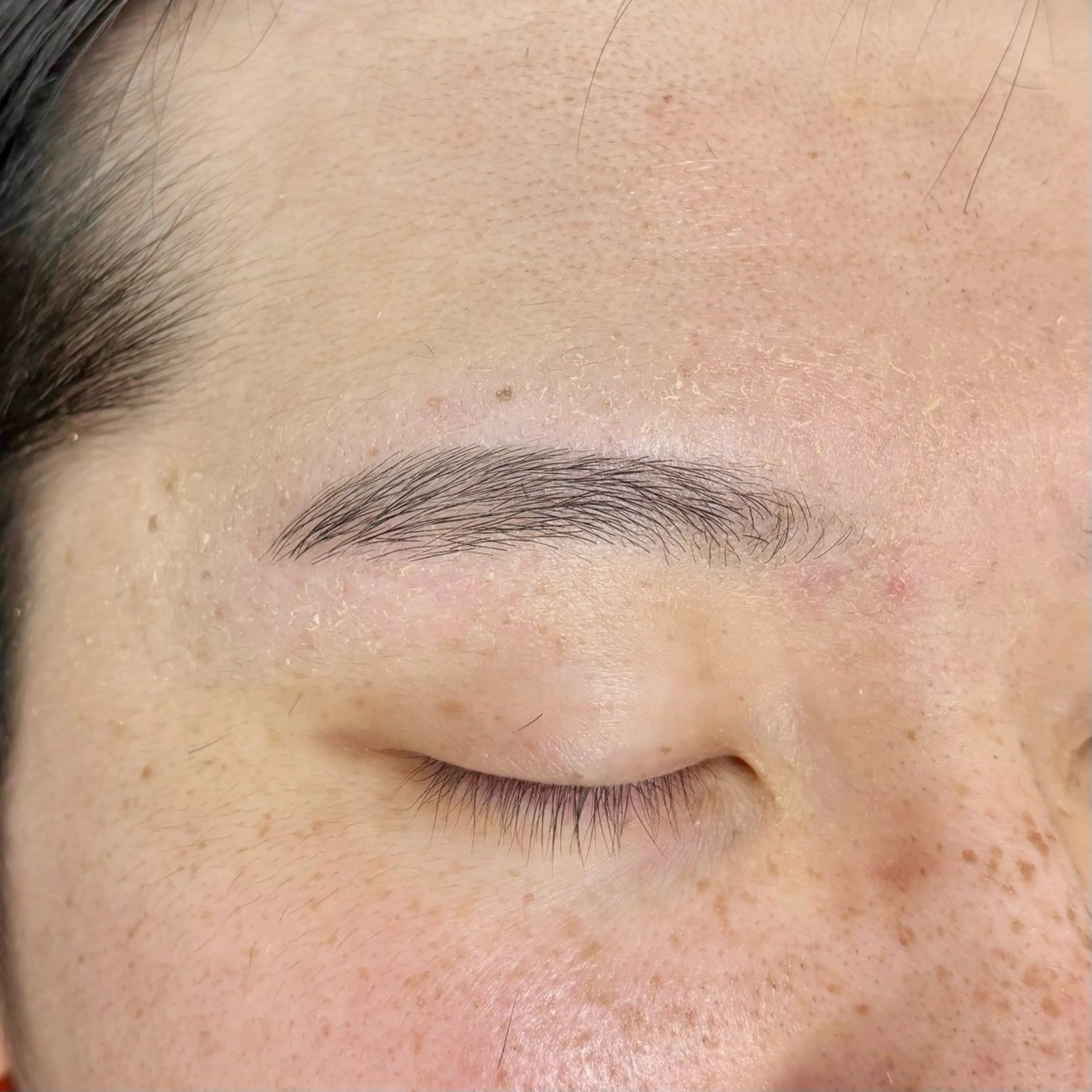 🫐メンズ限定🫐アイブロウモデル(wax脱毛)所要時間80分前後⚠️2/20(金)16:00​〜​の枠のみ⚠️の写真