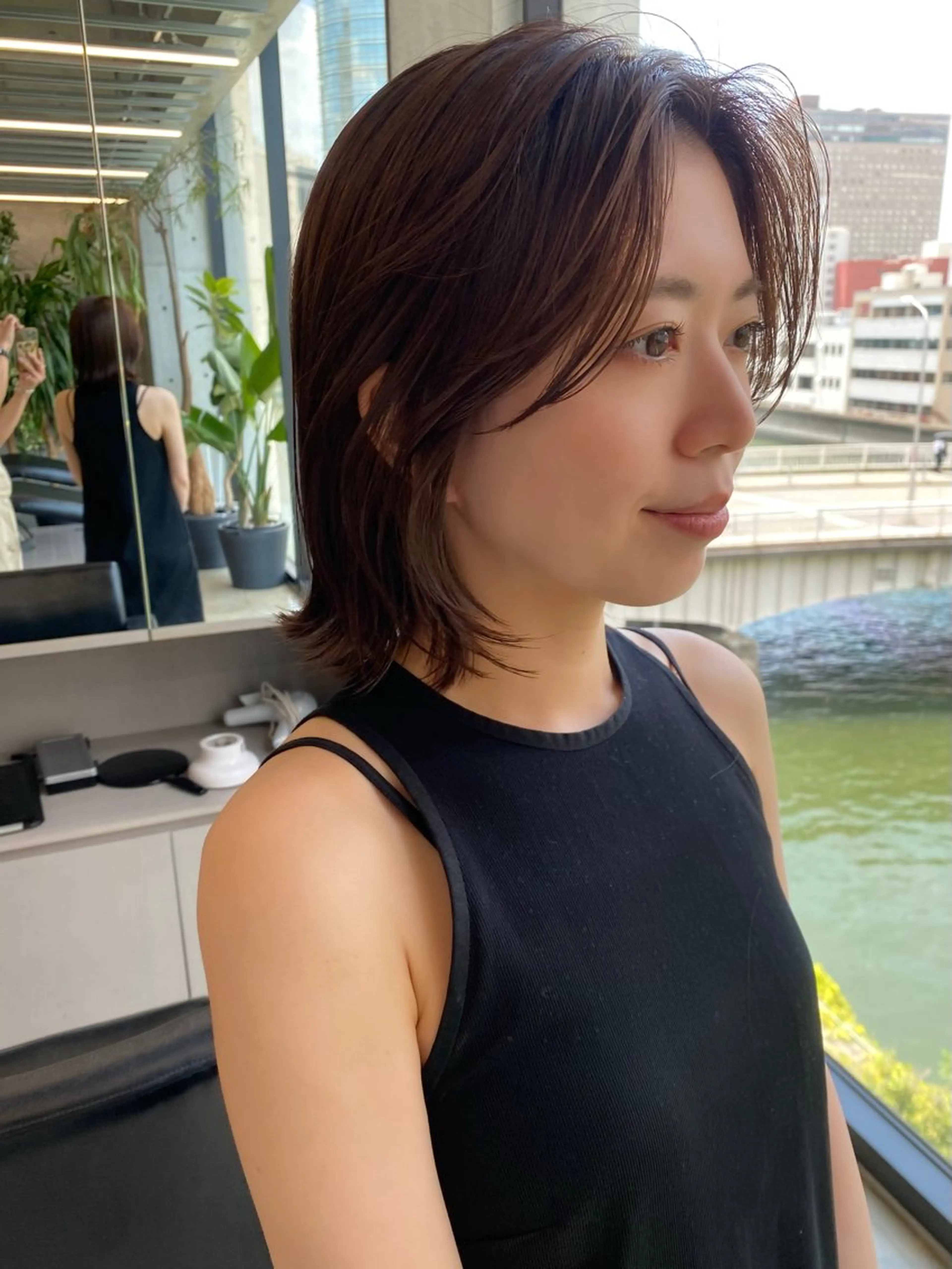 ミディアム カラー 顔まわりレイヤー レイヤーカット カット ヘアカラー トリートメント 似合わせカット レイヤー/ボブのヘアスタイル