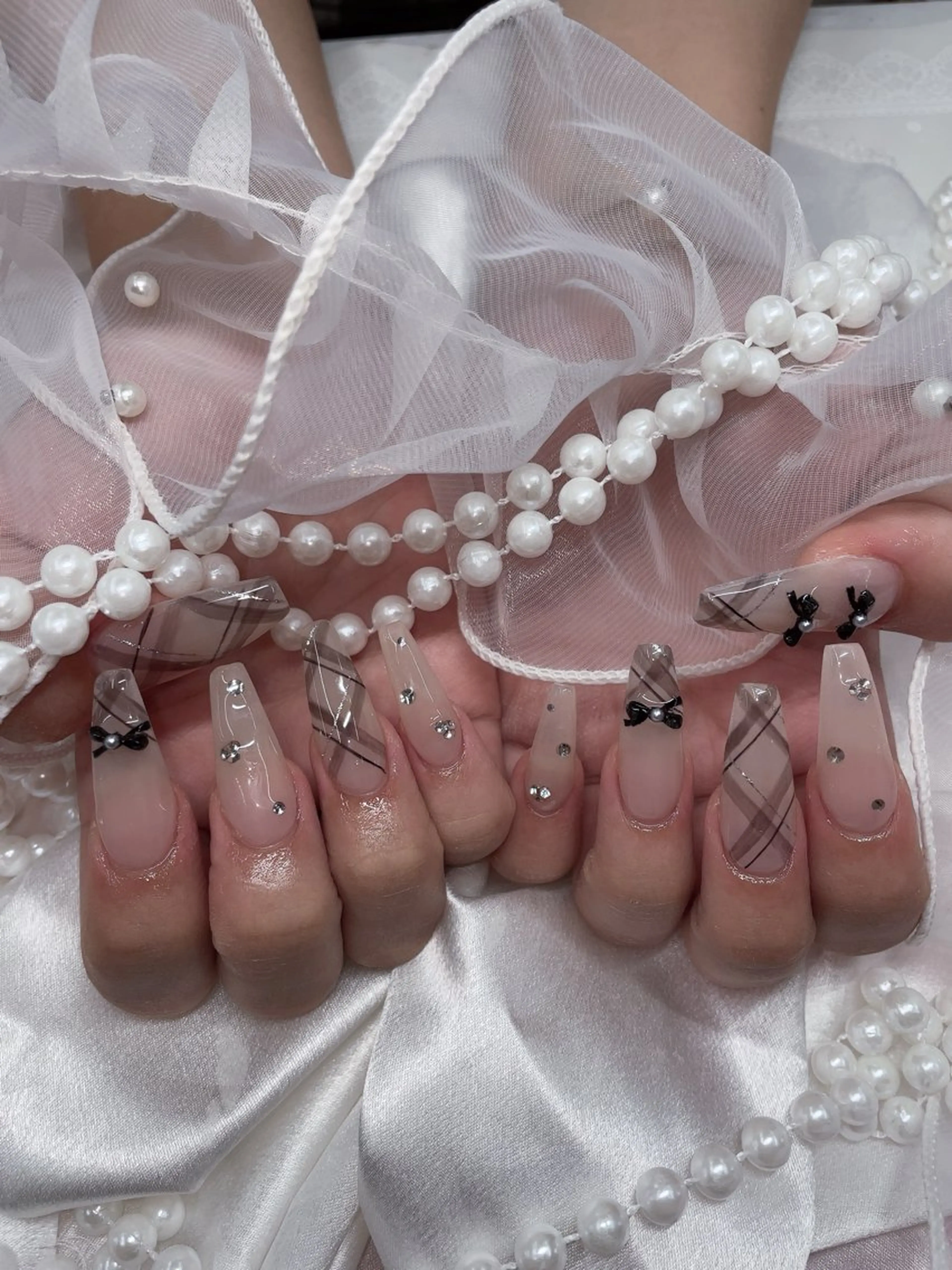 ネイル ハンドネイル 🎀 yveilのネイルデザイン