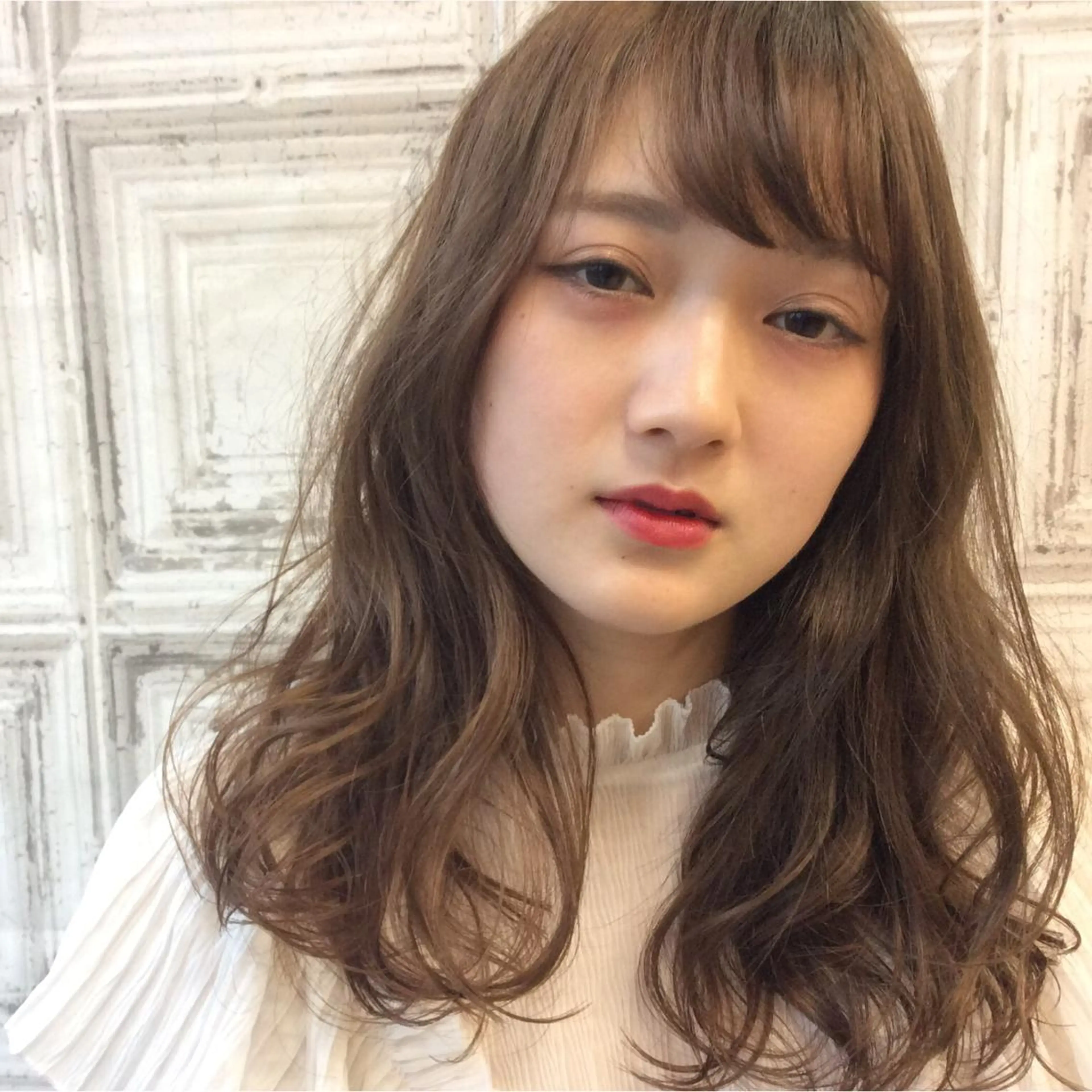 セミロング カラー ベージュカラー 透明感カラー フォギーベージュ 外国人風カラー 日比 貴大/ minim hairのヘアスタイル
