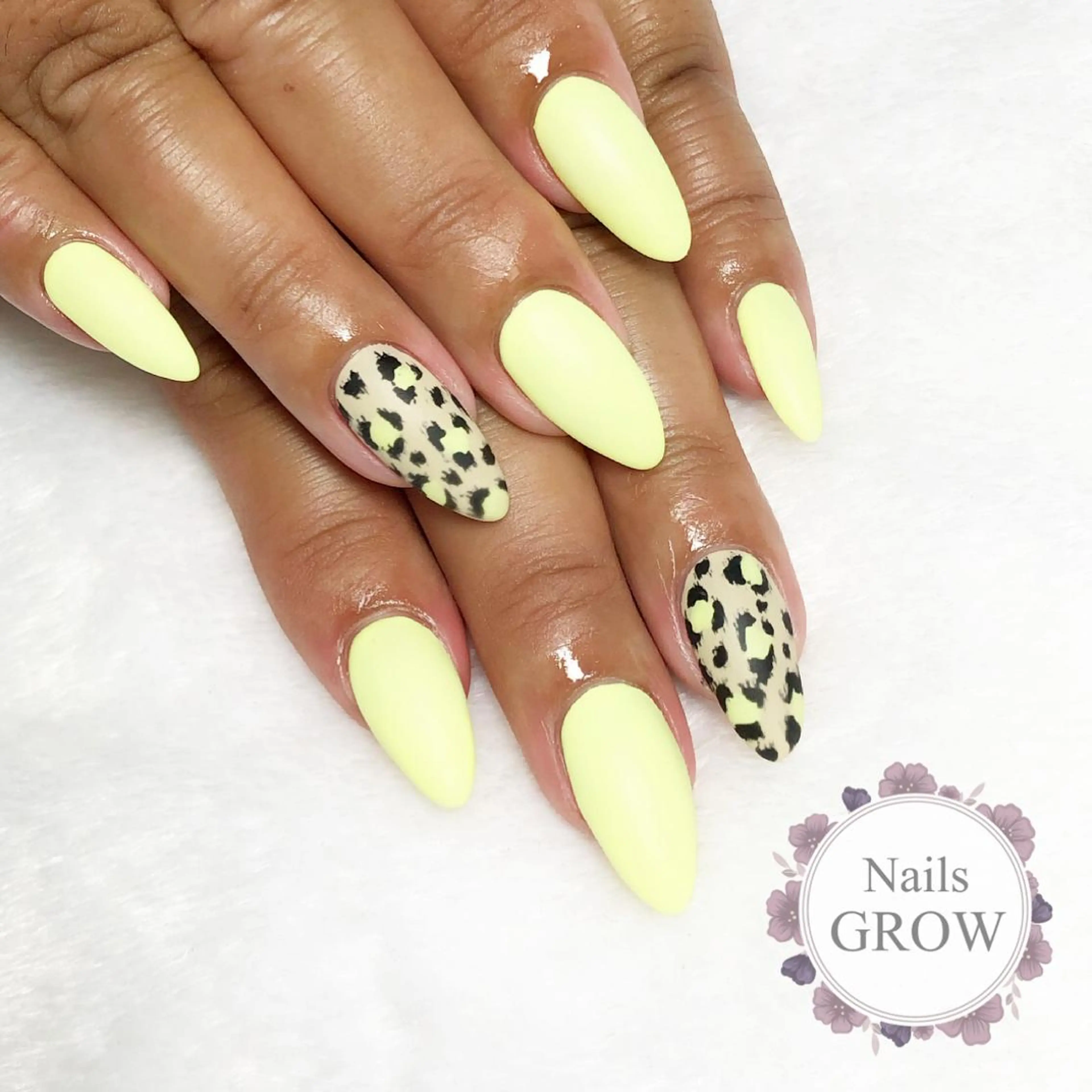 ネイル Nails GROWのネイルデザイン