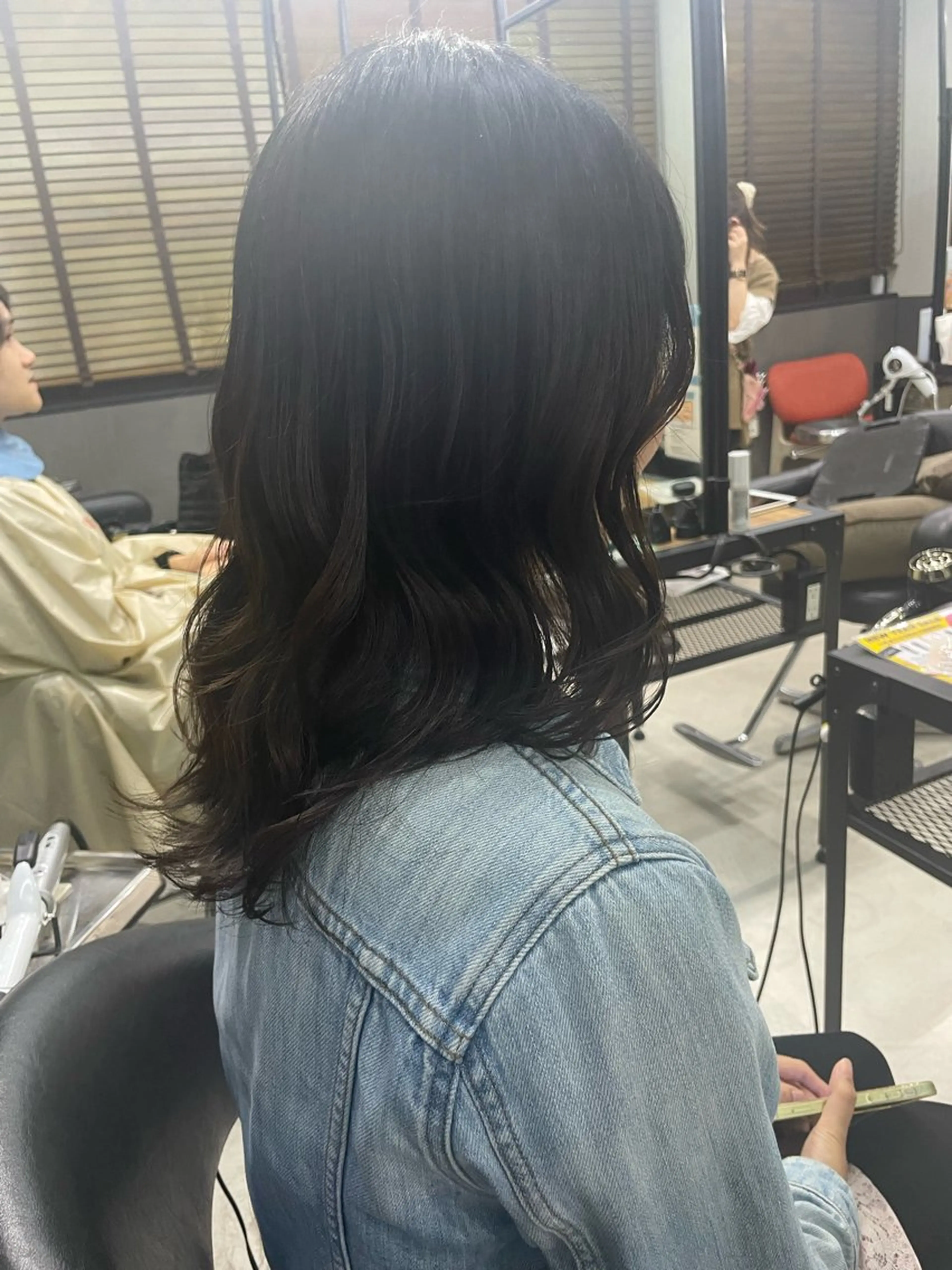ミディアム 井手 伸哉のヘアスタイル