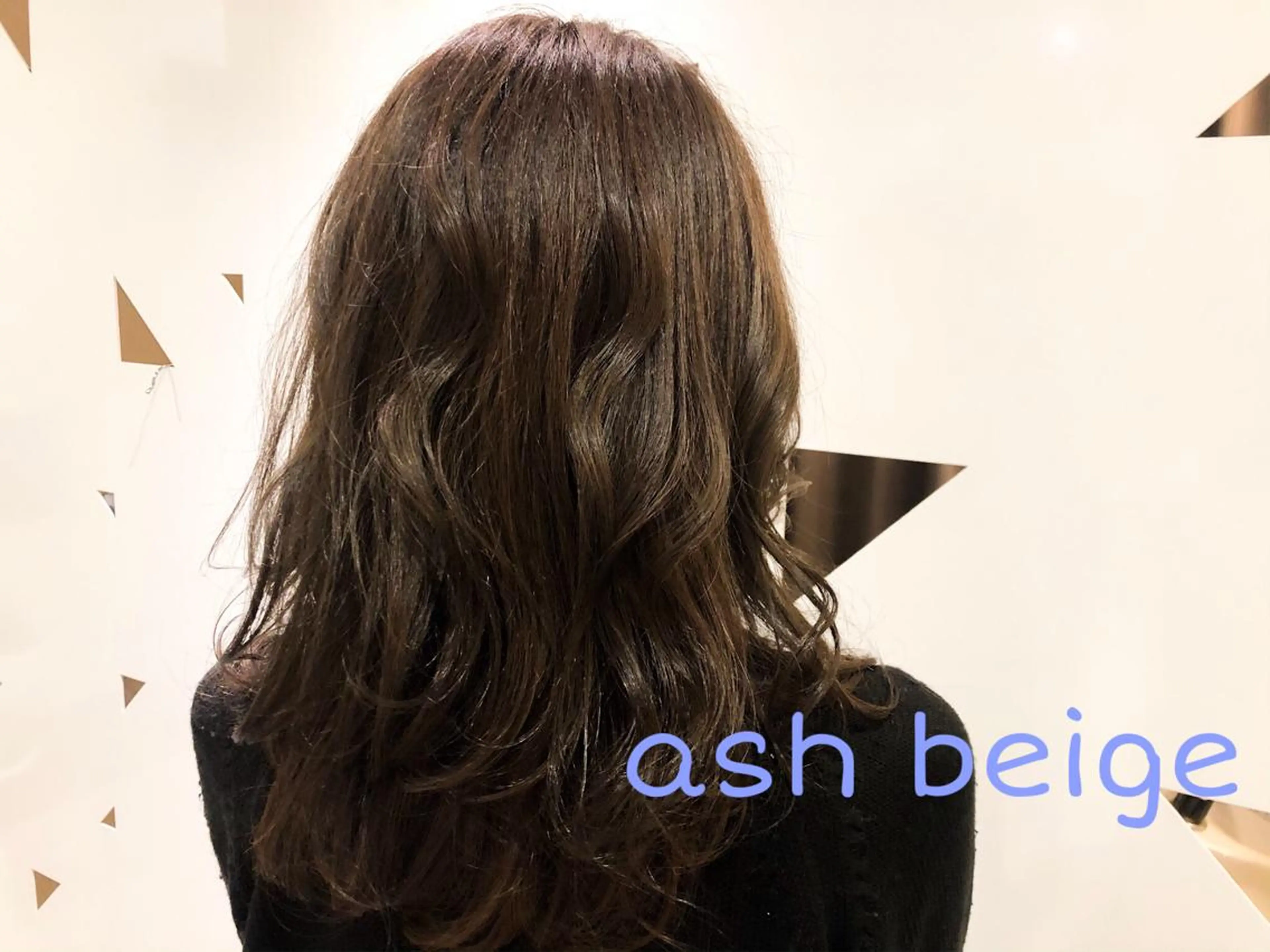 セミロング カラー ヘアアレンジ 髪質改善✨️透明感カ ラー✧*。山下さいみのヘアスタイル