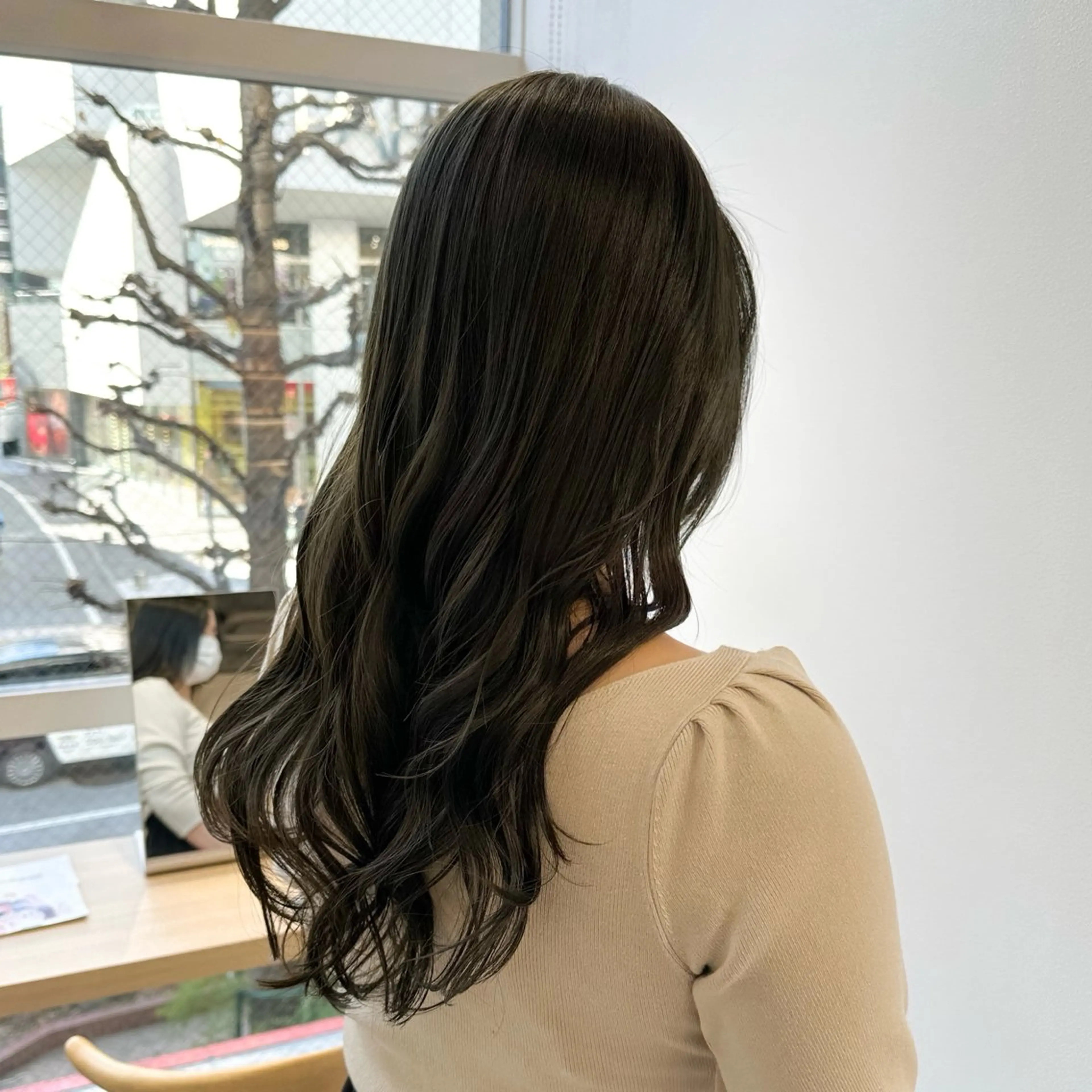 ロング カラー 透明感カラー グレージュ ヘアカラー 🫧もも🫧 ／メンズ〜レディースのヘアスタイル