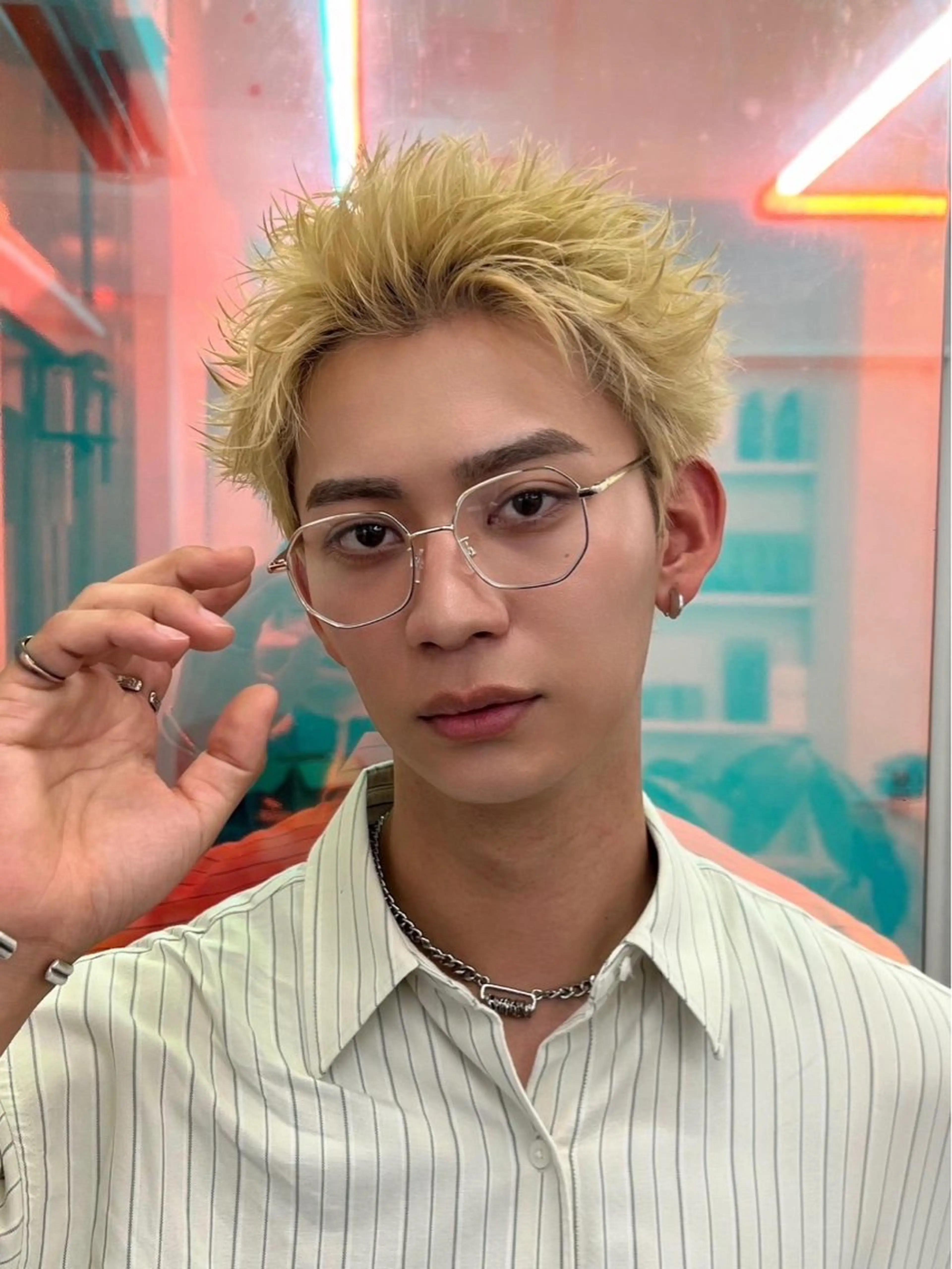 【スパイキーショート限定カットブリーチカラー込】ハイトーンスパイキーショートの写真