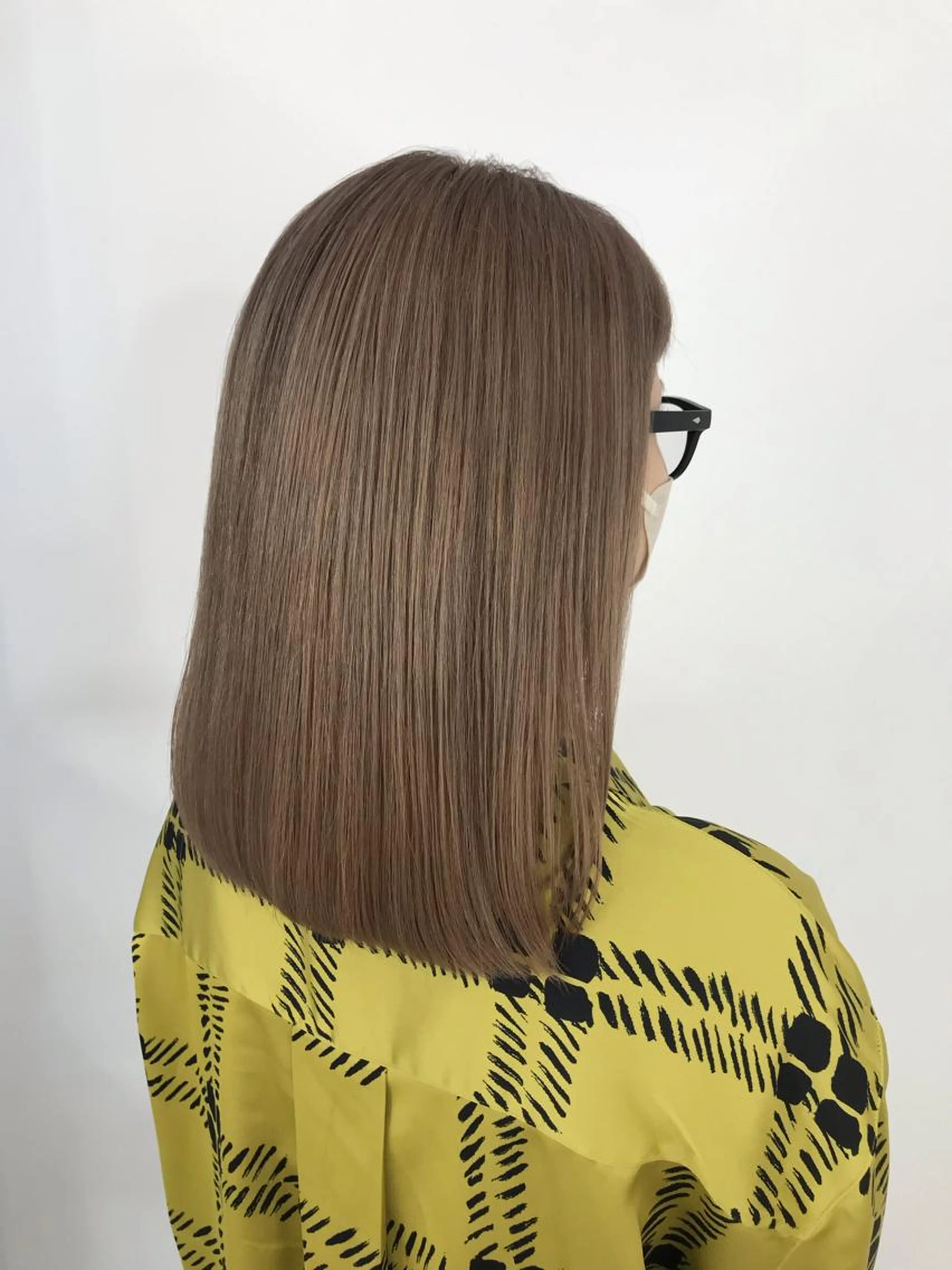 ダメージさせないブリーチでダブルカラー＋カットトリートメントの写真