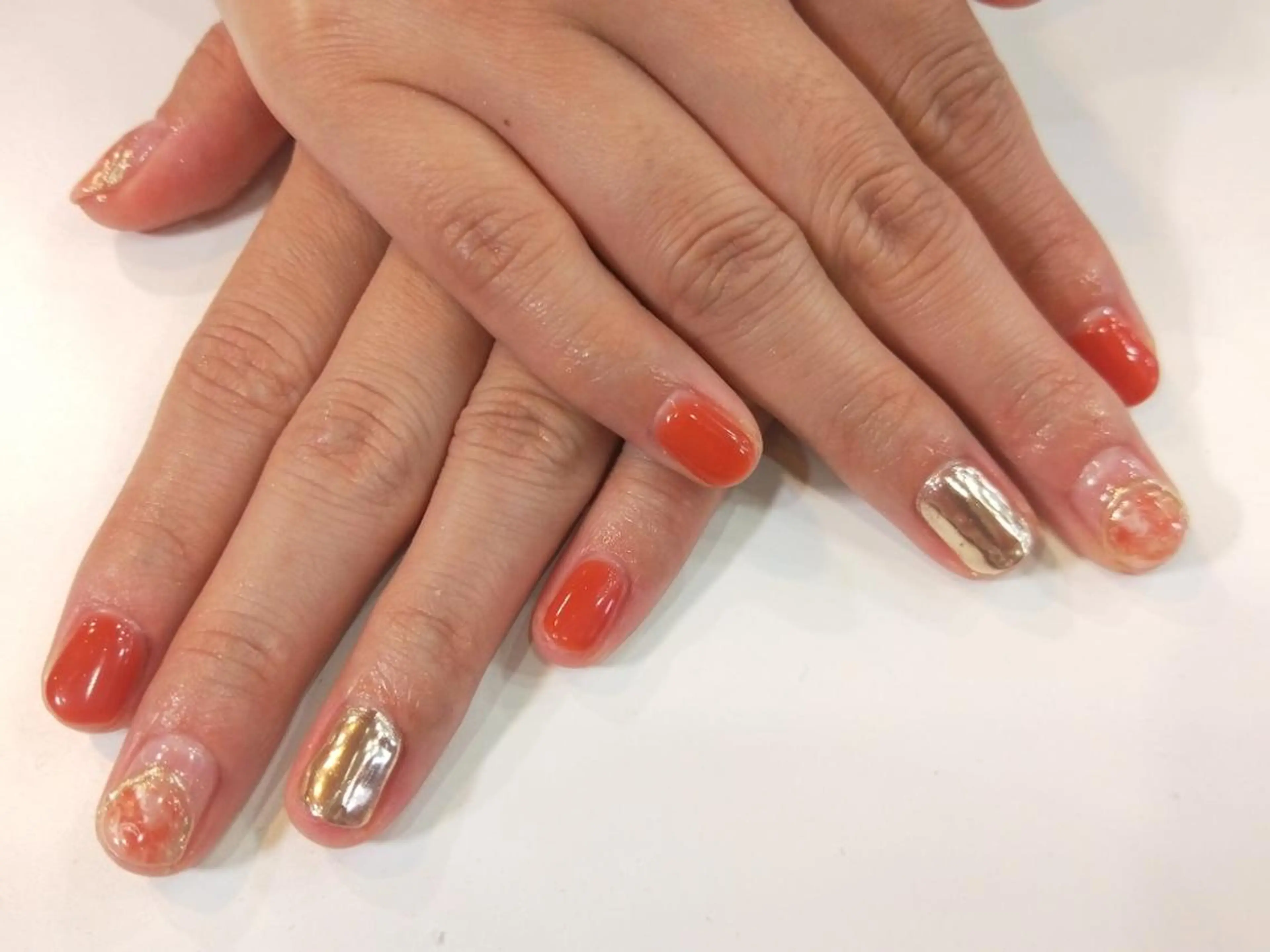 ネイル ハンドネイル ハンドケア R'well所属・はばすみれ🎀ﾈｲﾙ 光ﾌｪｲｼｬﾙ ﾍｱのネイルデザイン