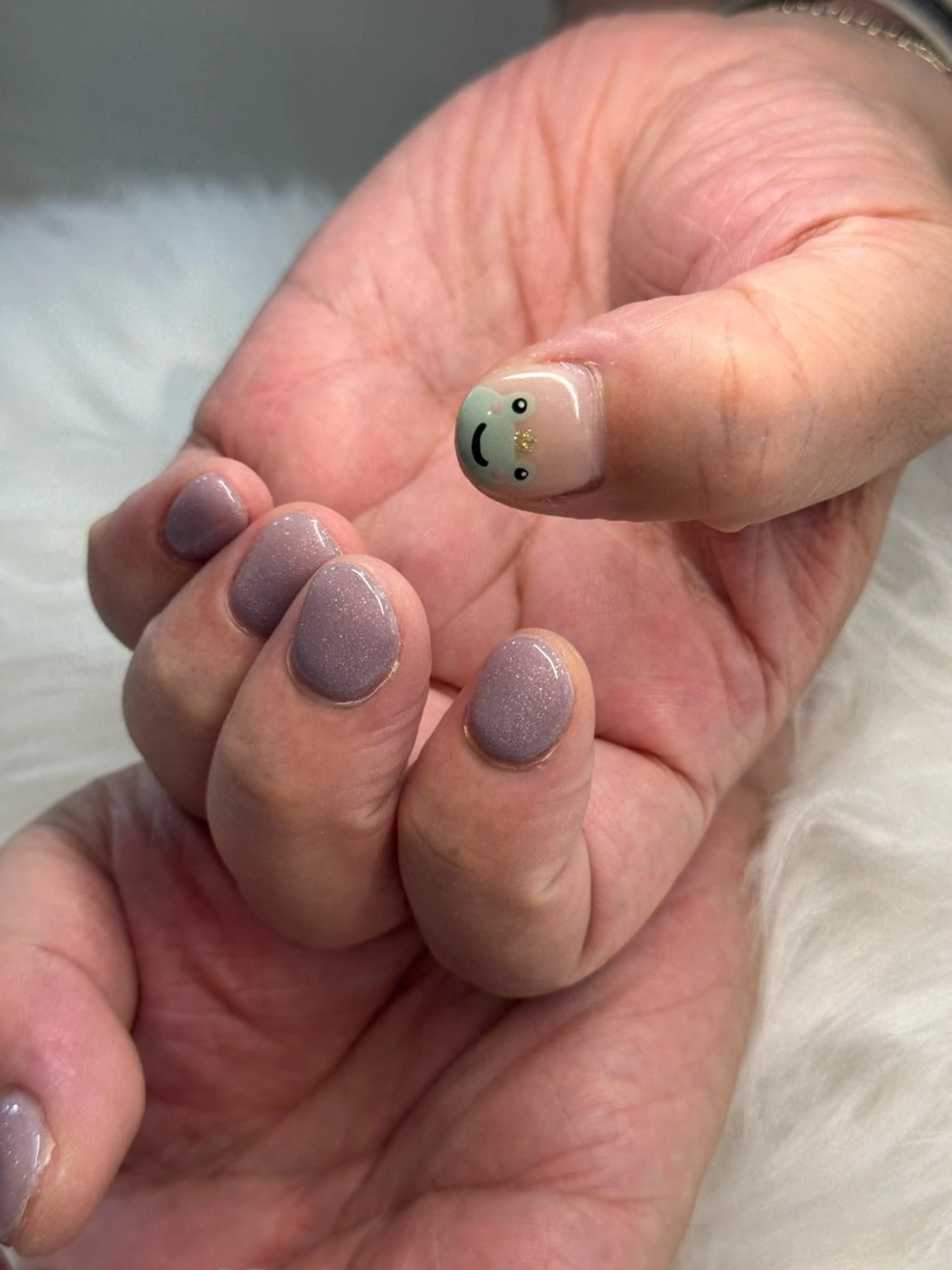 ネイル Loa　salon所属・小畑 寧捺のネイルデザイン