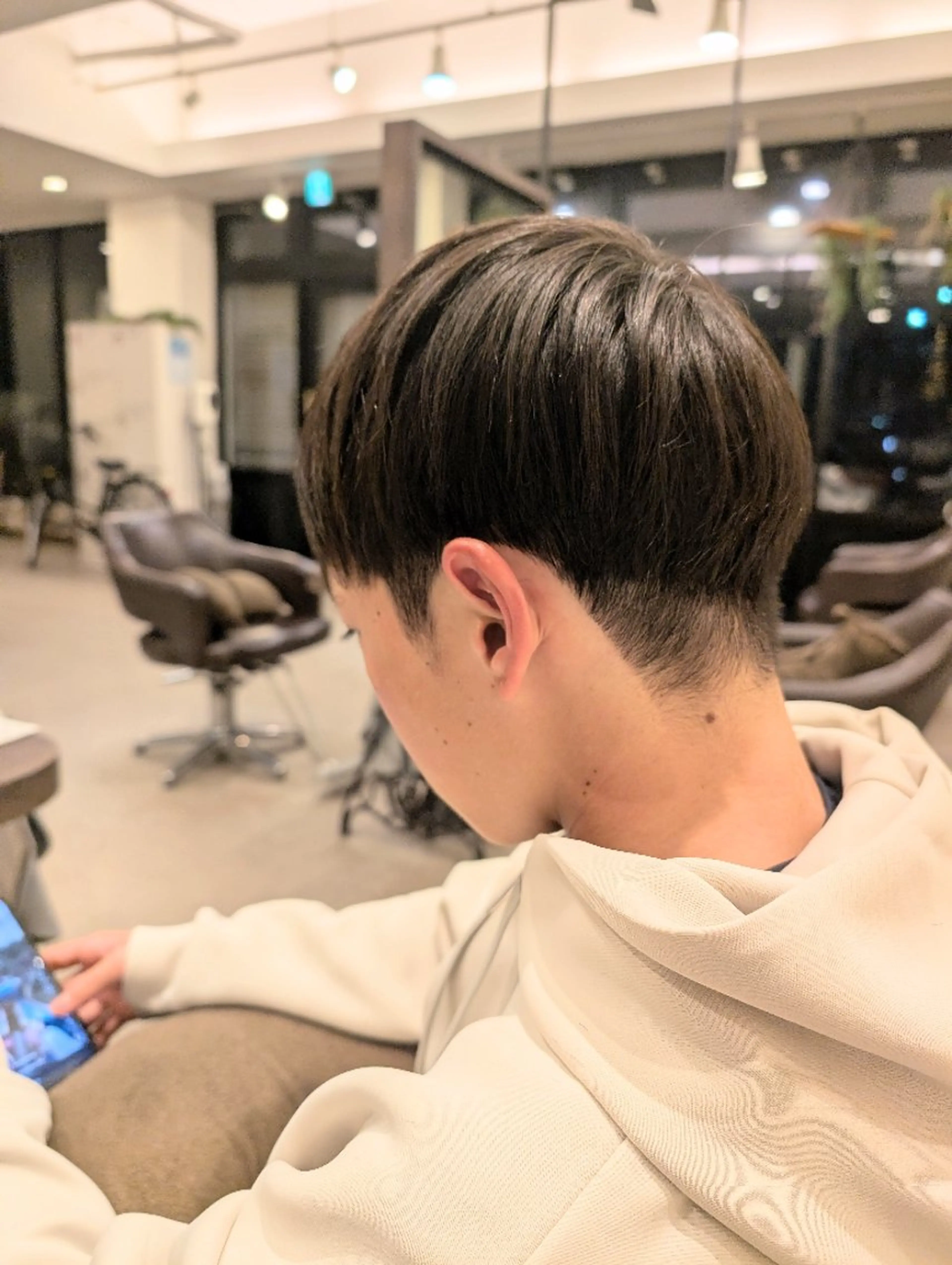 ショート カット 吉田 彩のヘアスタイル