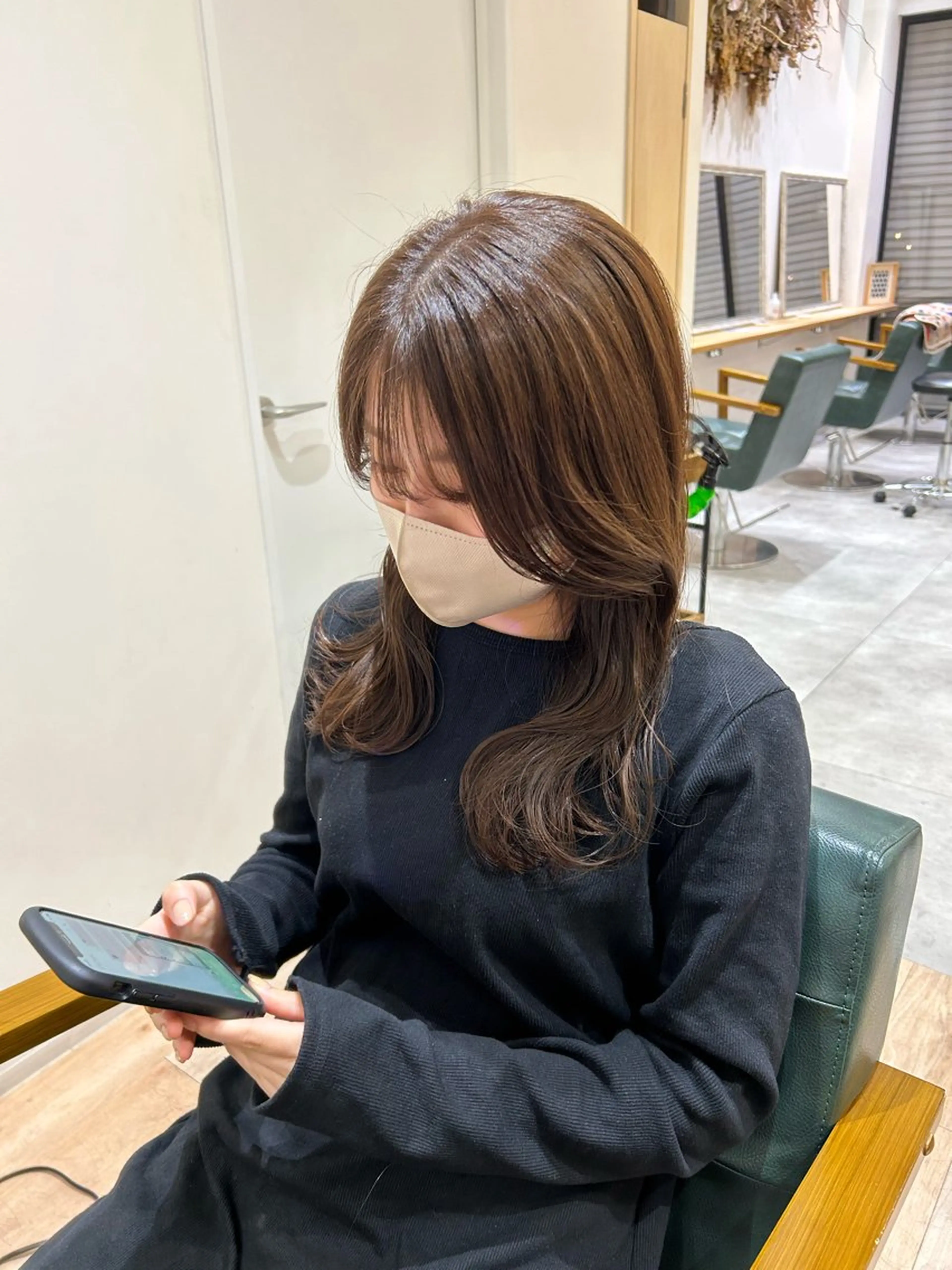 セミロング ヘアカラー merc.🌿 友藤鮎那のヘアスタイル