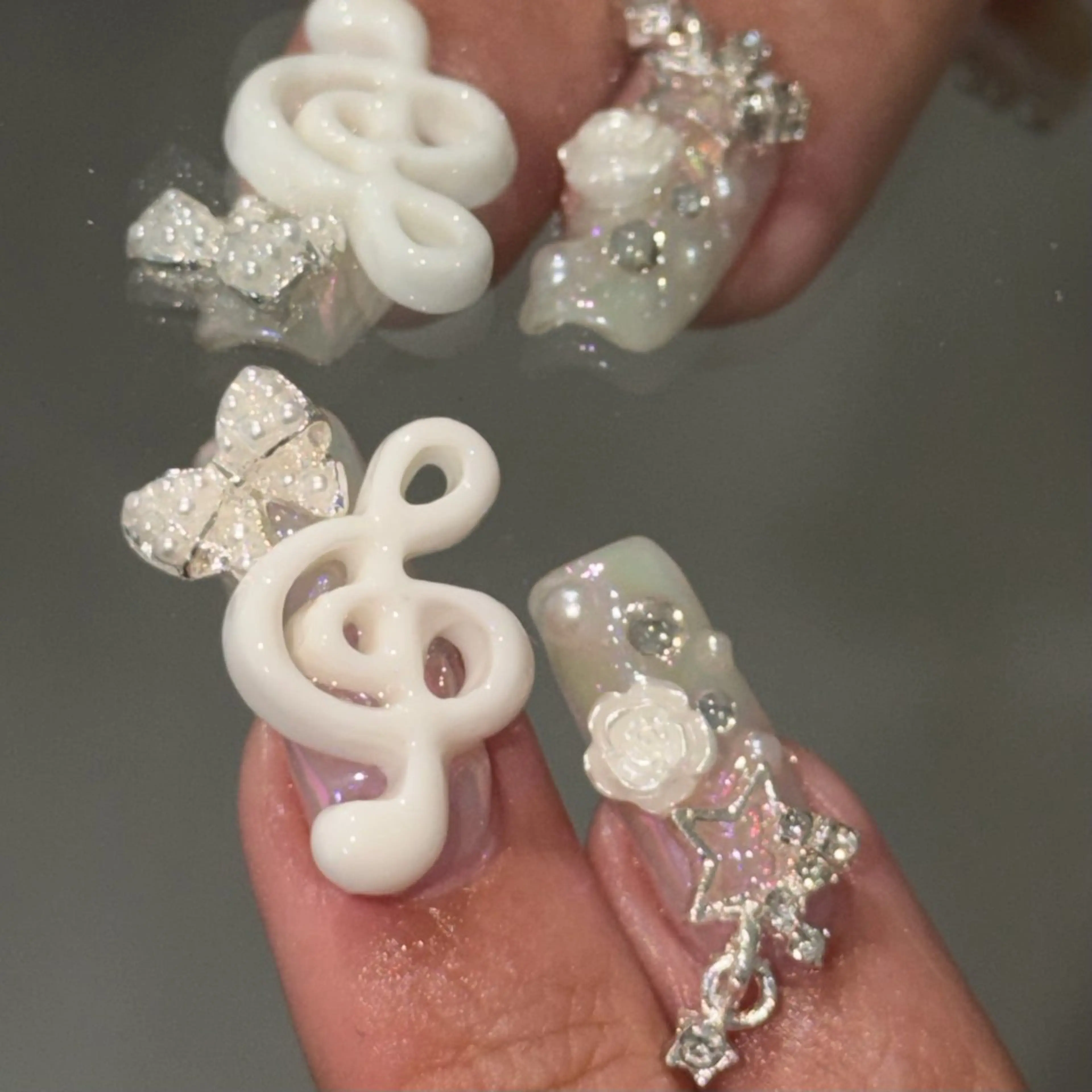 ネイル elfia nailstudio所属・tamaki araiのネイルデザイン