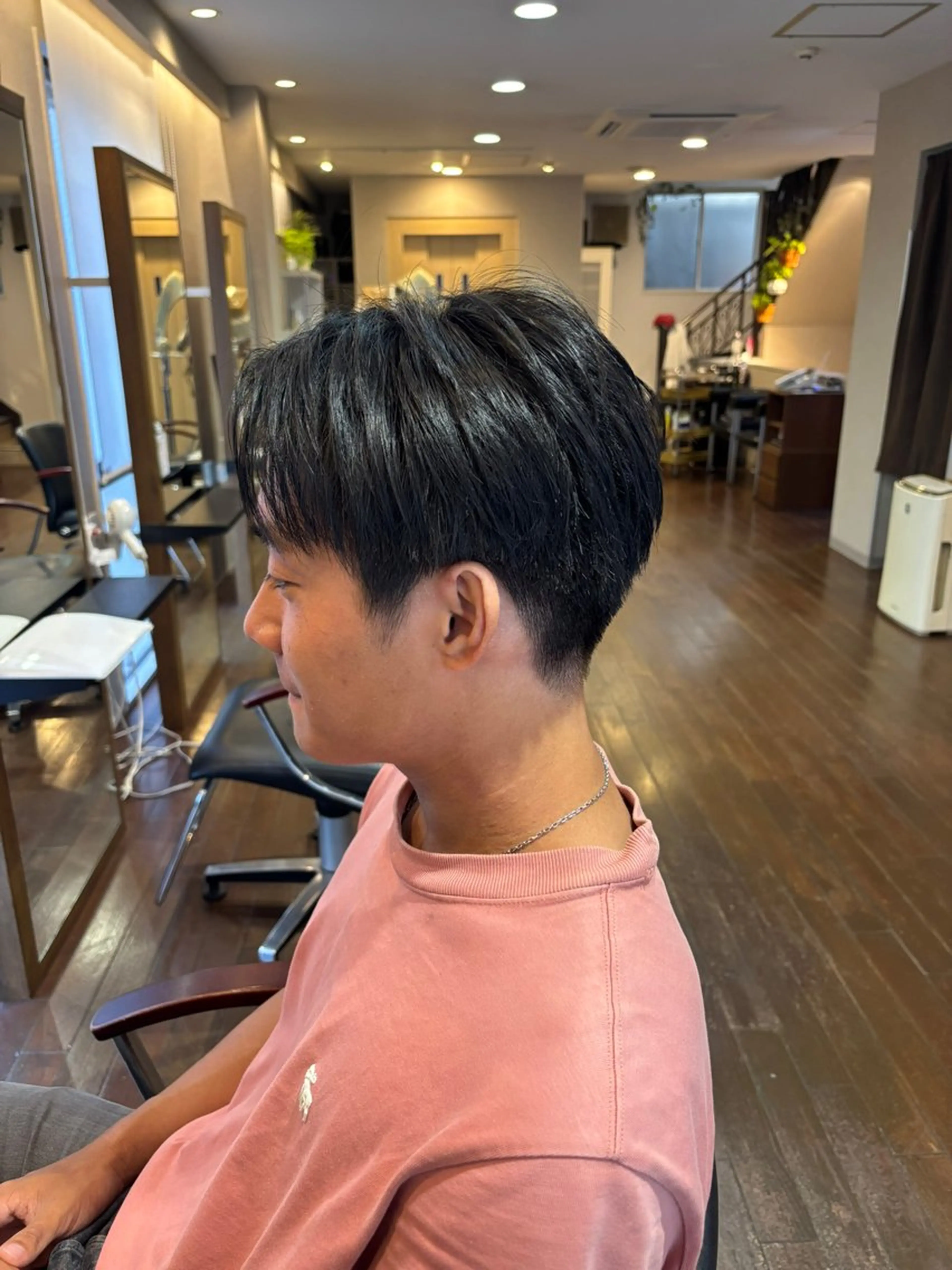 ショート メンズ ツーブロック 早瀬 櫻子のマツエク・マツパデザイン