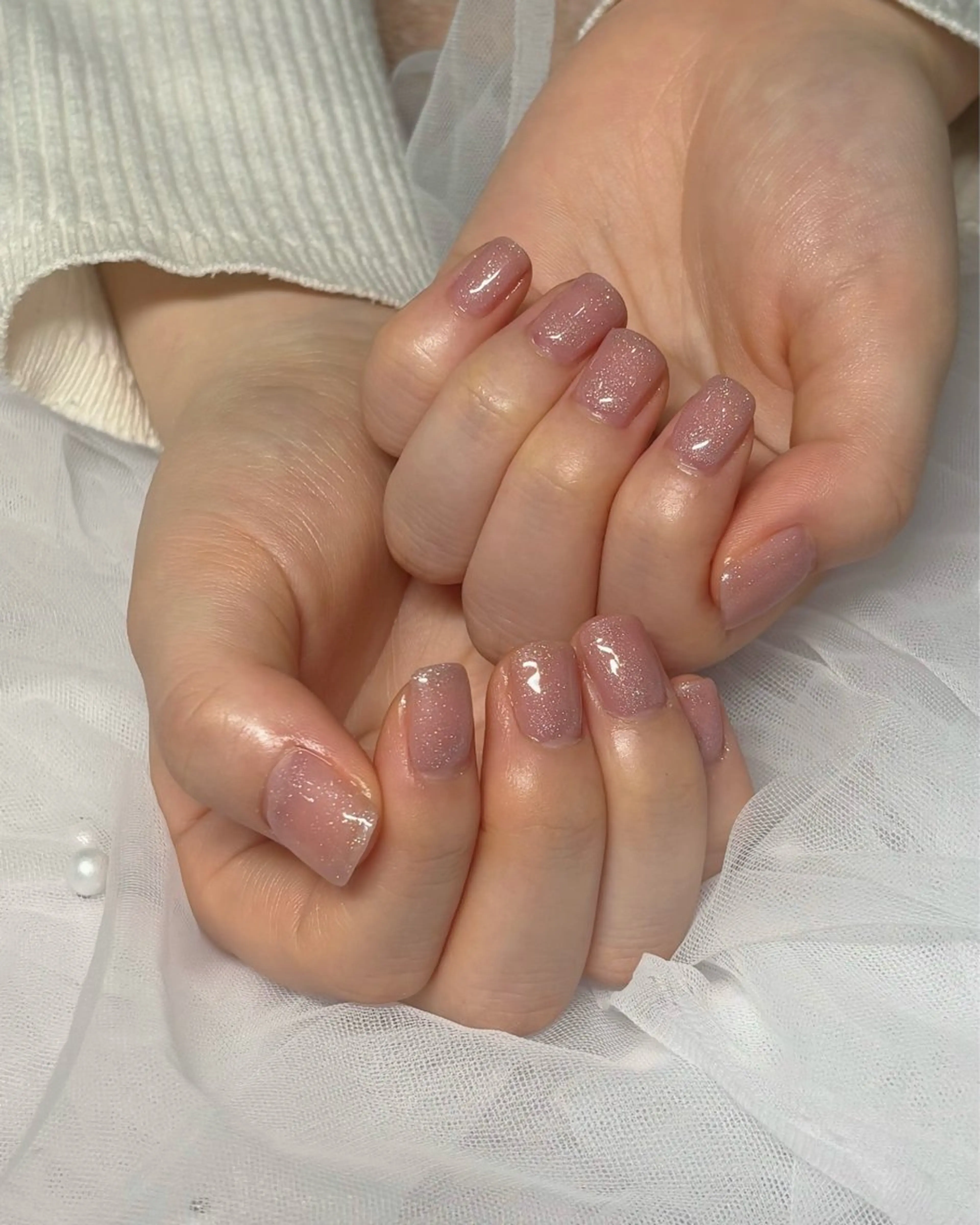 ネイル ラメ(グリッター) オフィスネイル ピンク シンプルネイル 春ネイル ハンドネイル ブリリアント かれんのネイルデザイン
