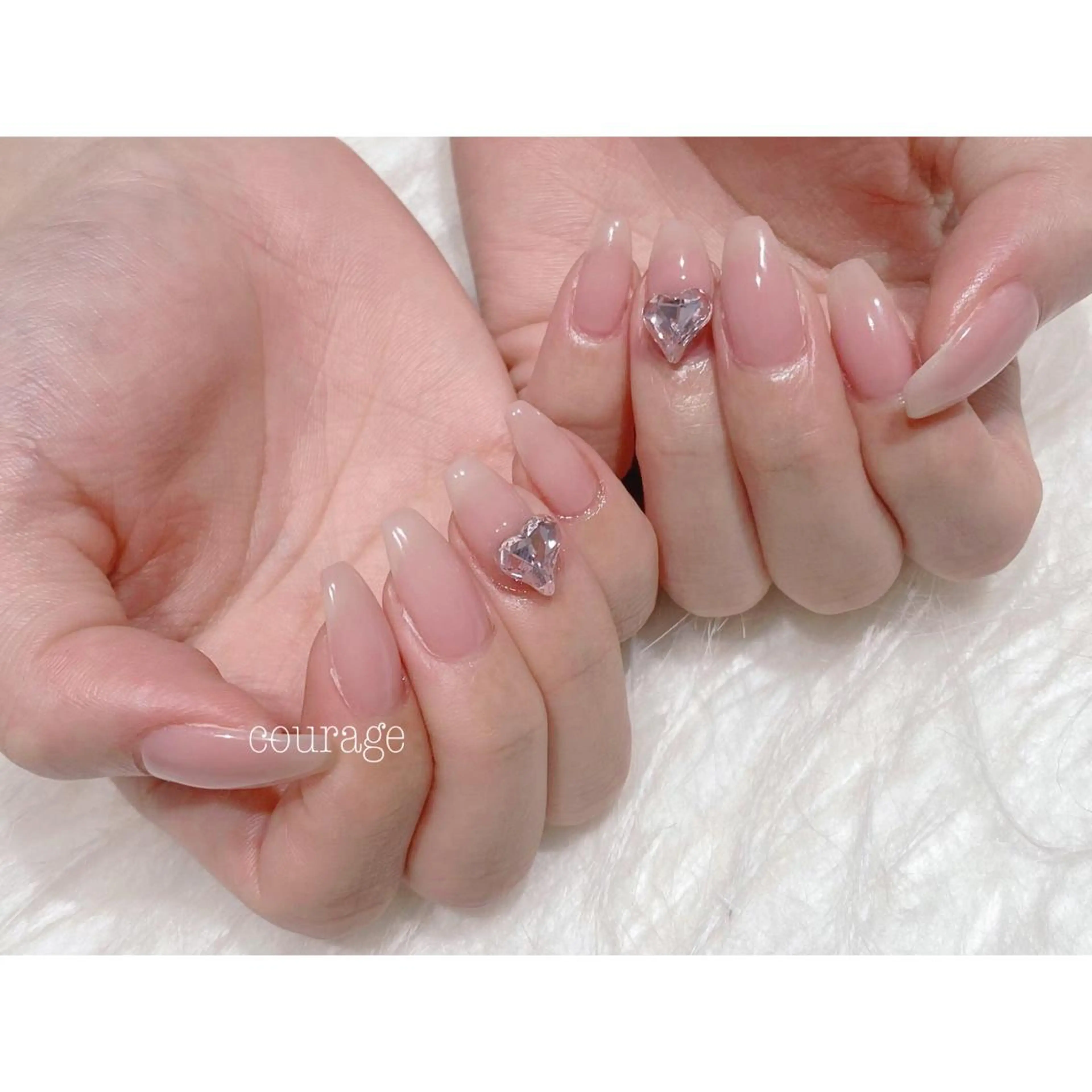 ネイル ハート ワンカラーネイル ハンドネイル ネイルサロンcourage所属・ネイルサロン courageのネイルデザイン