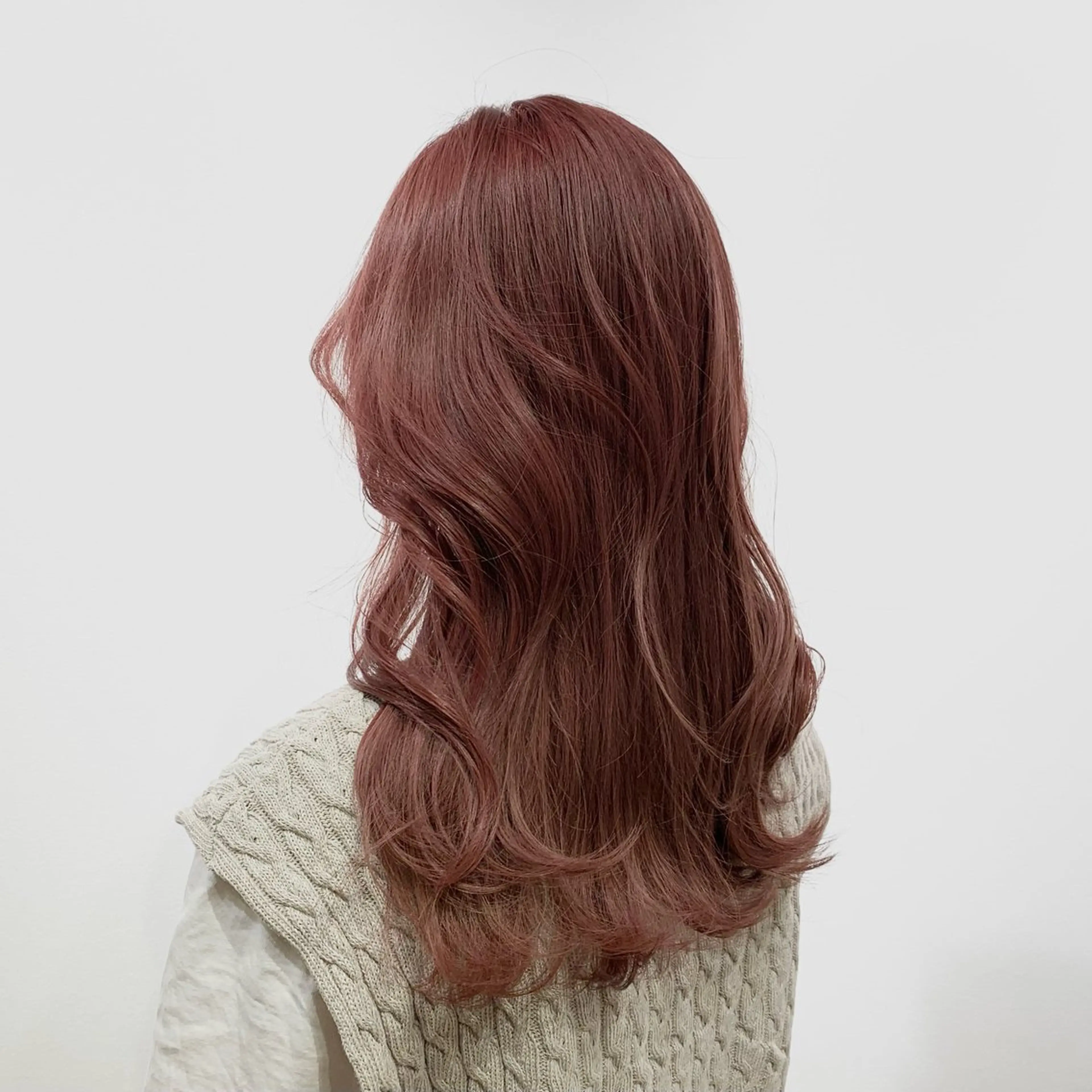 セミロング カラー ヘアアレンジ キヨミ 韓国レイヤーカットのヘアスタイル