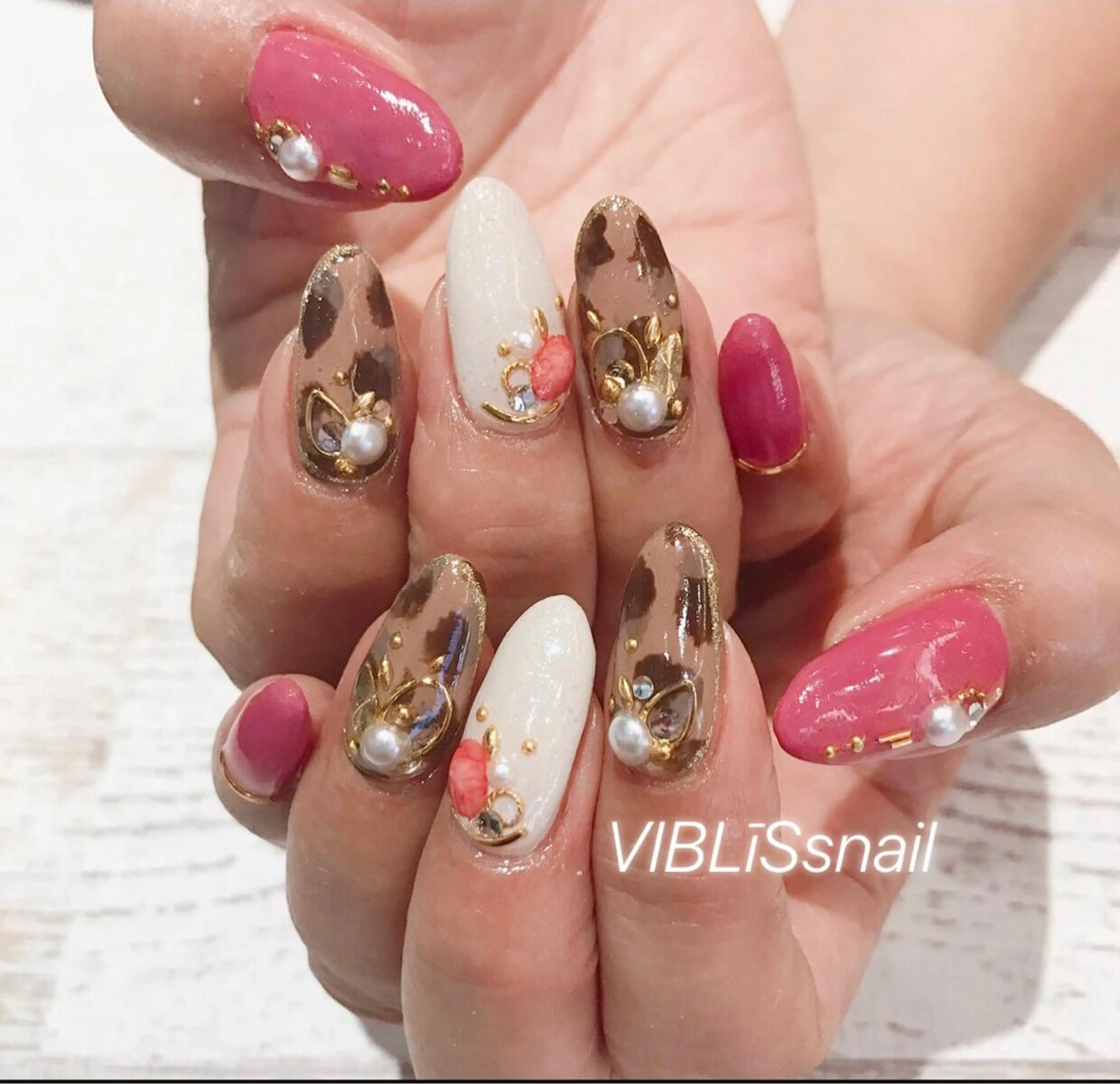 ネイル VIBLīSs nailのネイルデザイン