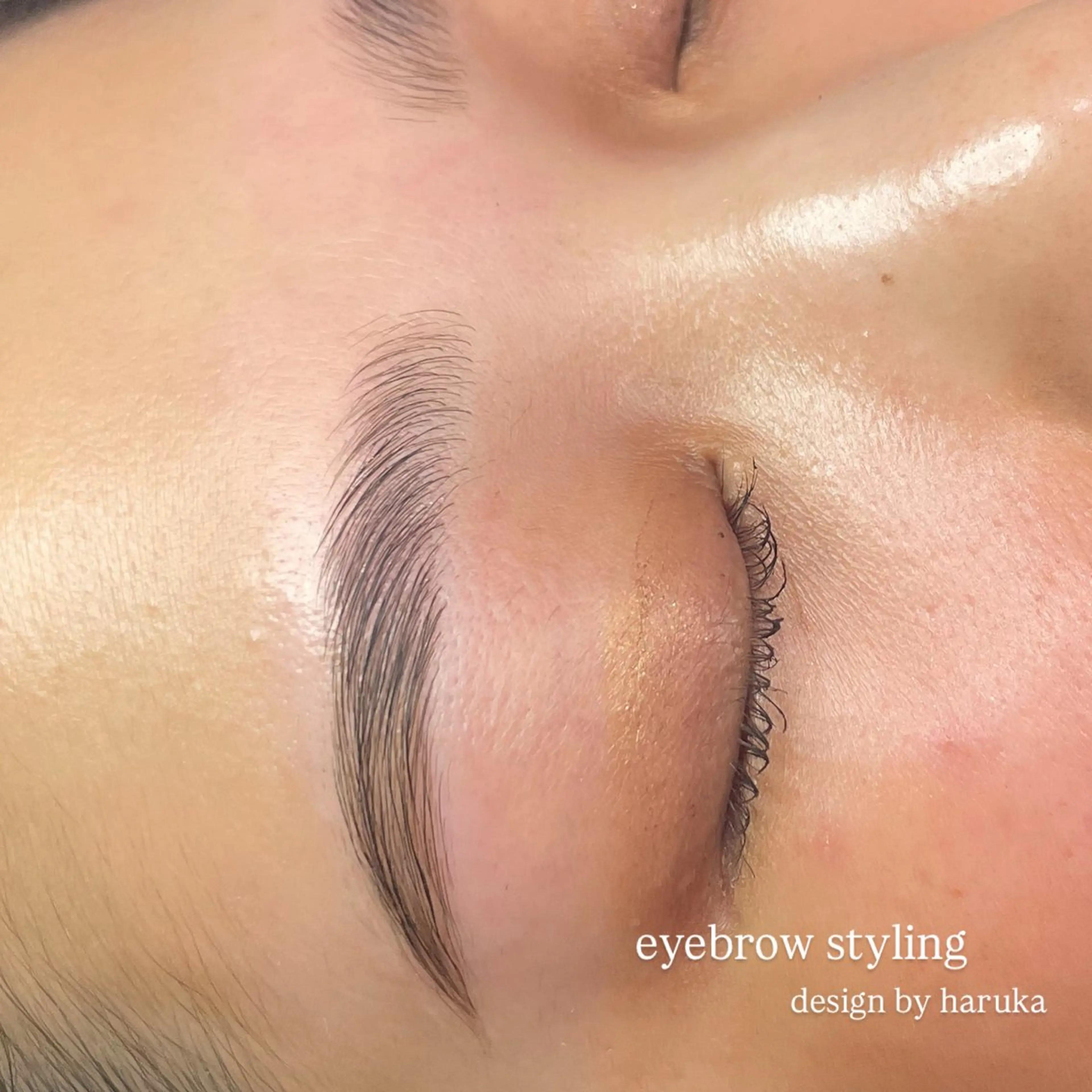 アイブロウスタイリング/ハリウッドブロウリフト(眉パーマ+眉wax)の写真