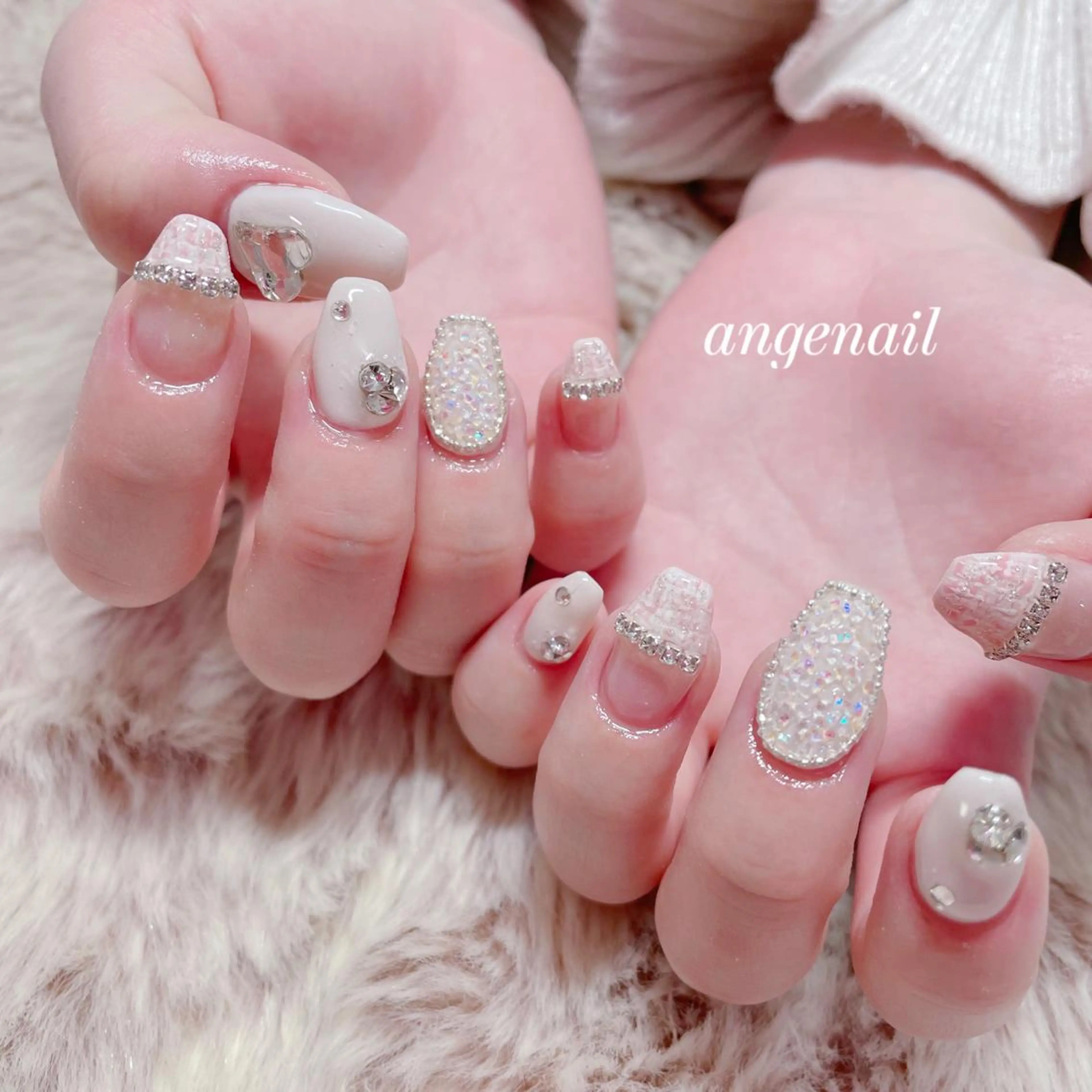 ネイル ハンドネイル オーナーネイリスト MAKIのネイルデザイン