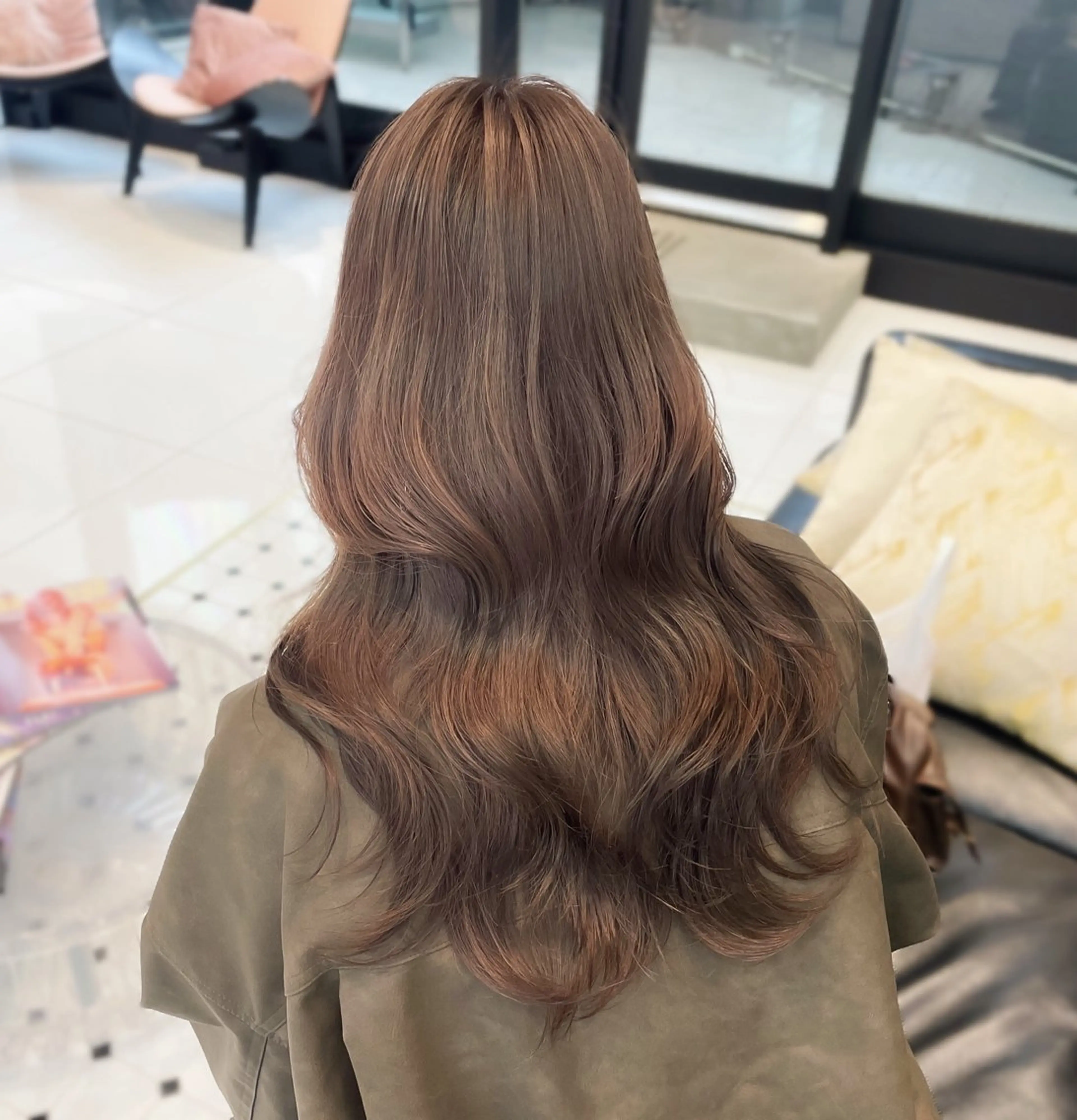 ロング カラー ブリーチ ヘアカラー トリートメント ヘアセット keen 吉祥寺所属・【韓国❤️海外ヘア】 AYAKAのヘアスタイル