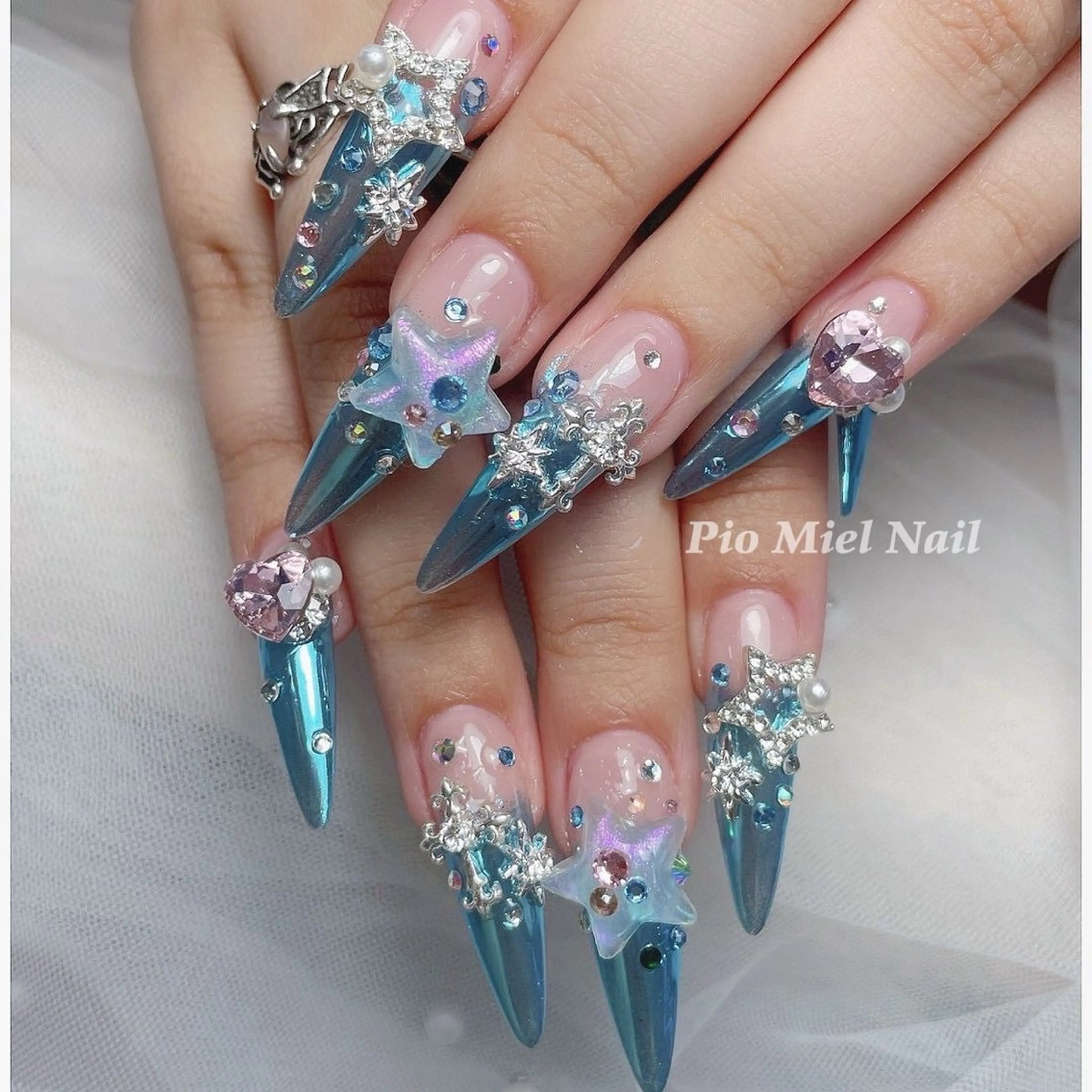 ネイル ハンドネイル HANA 長さだしのネイルデザイン