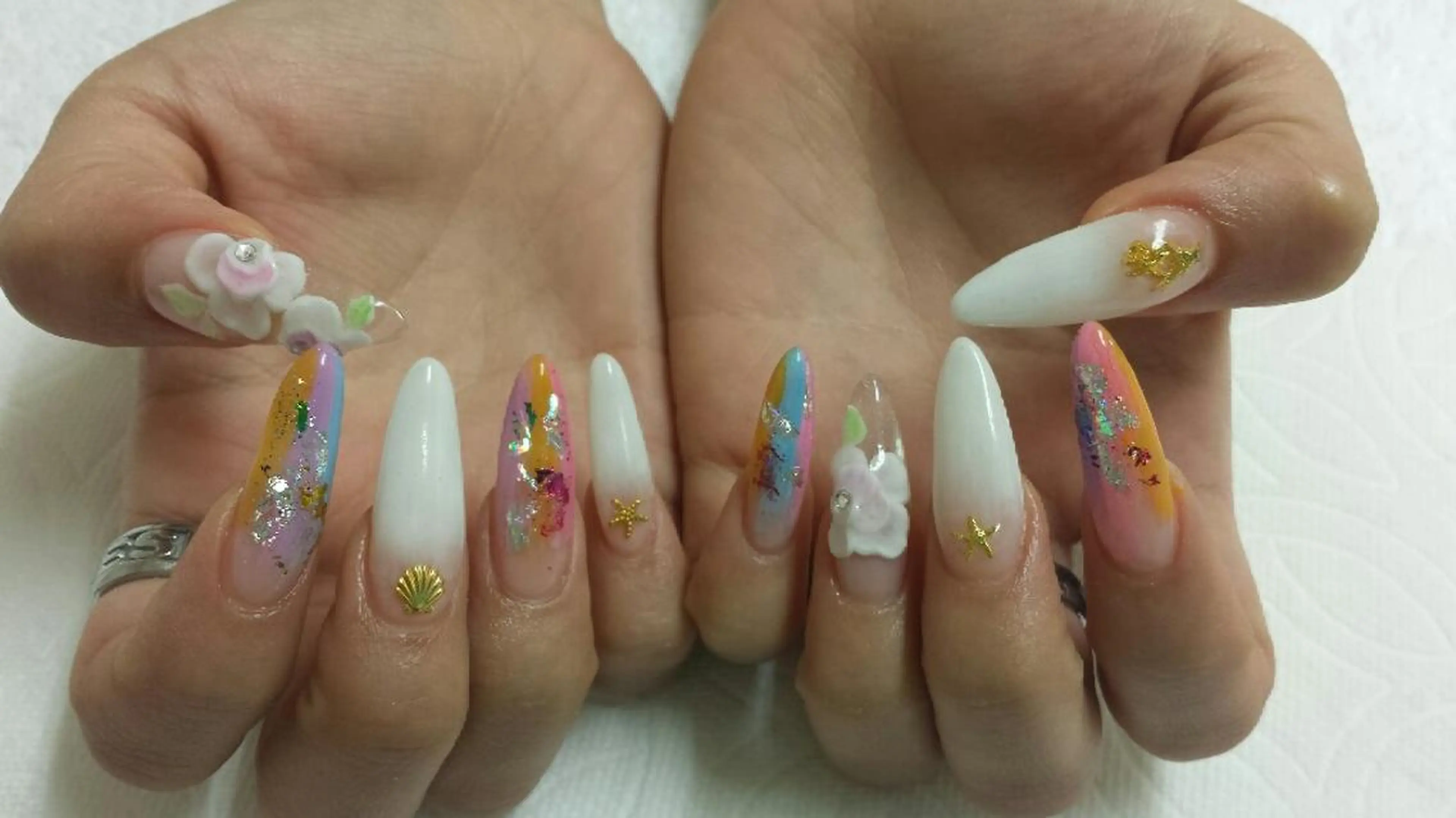 ネイル 河野ちえ (雑誌掲載サロン)のネイルデザイン