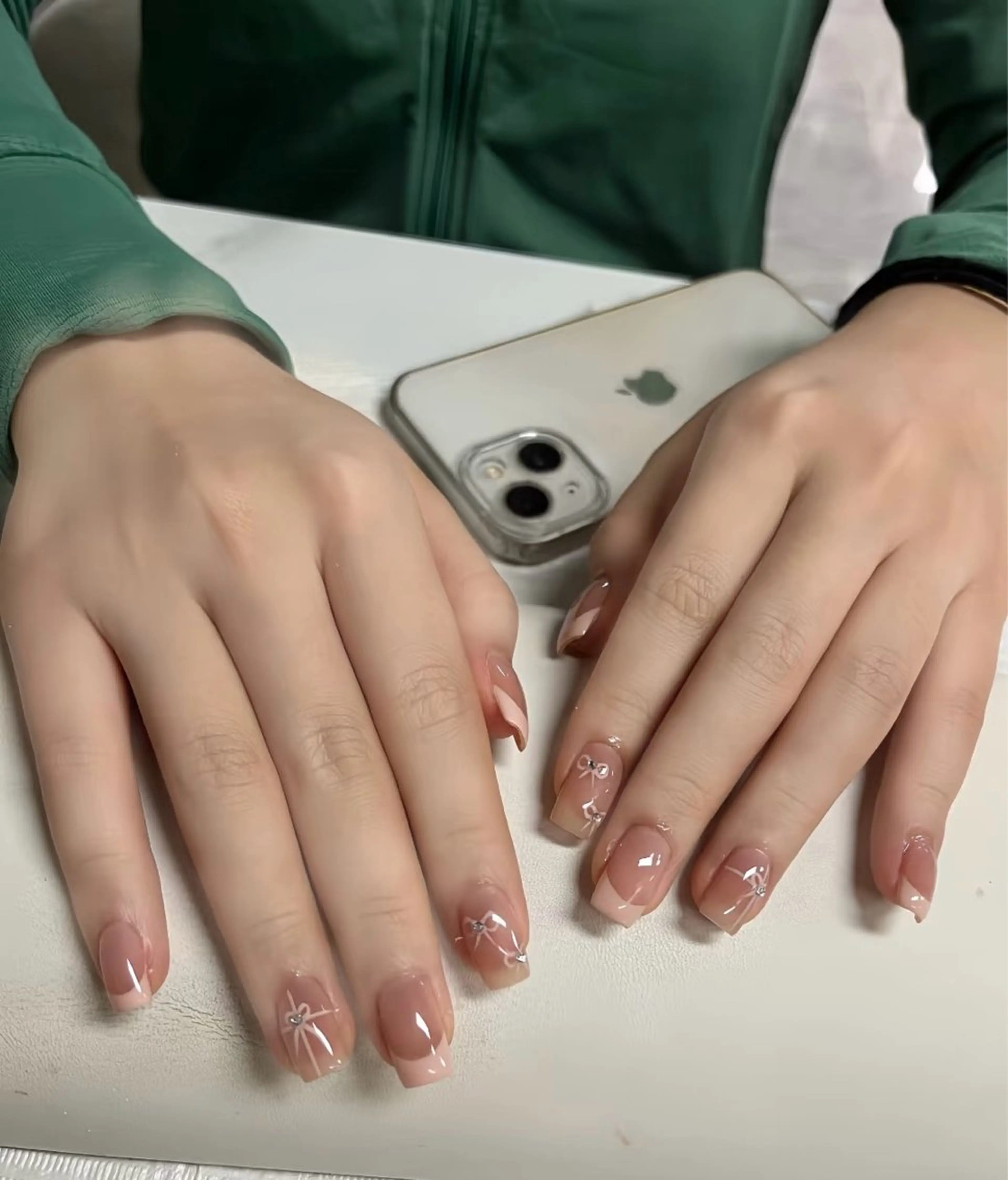 ネイル 高木 維麗絲のネイルデザイン