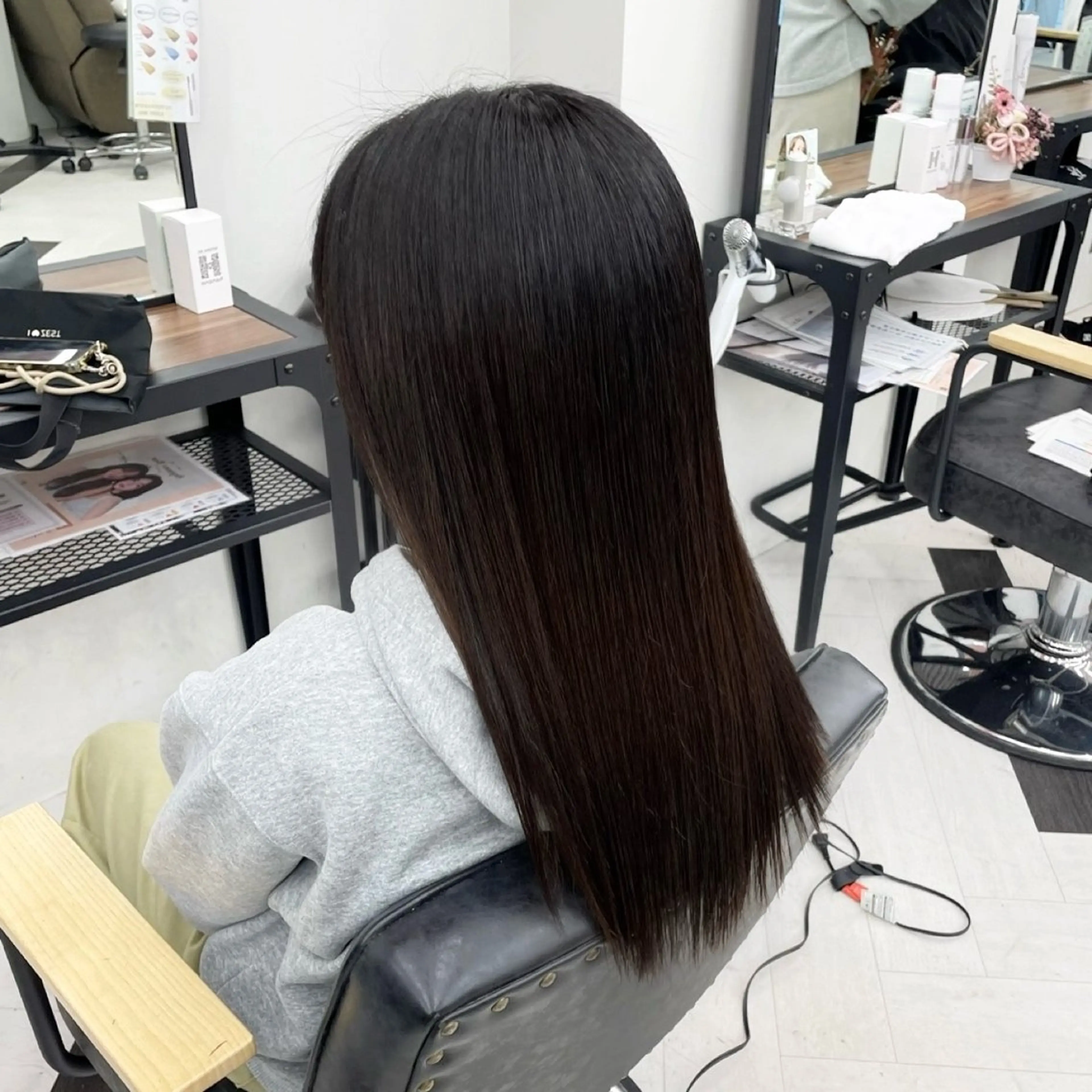 ミディアム カラー パーマ ヘアアレンジ メンズ 髪質改善 トリートメント mona/ ストレートスタイル✨のヘアスタイル