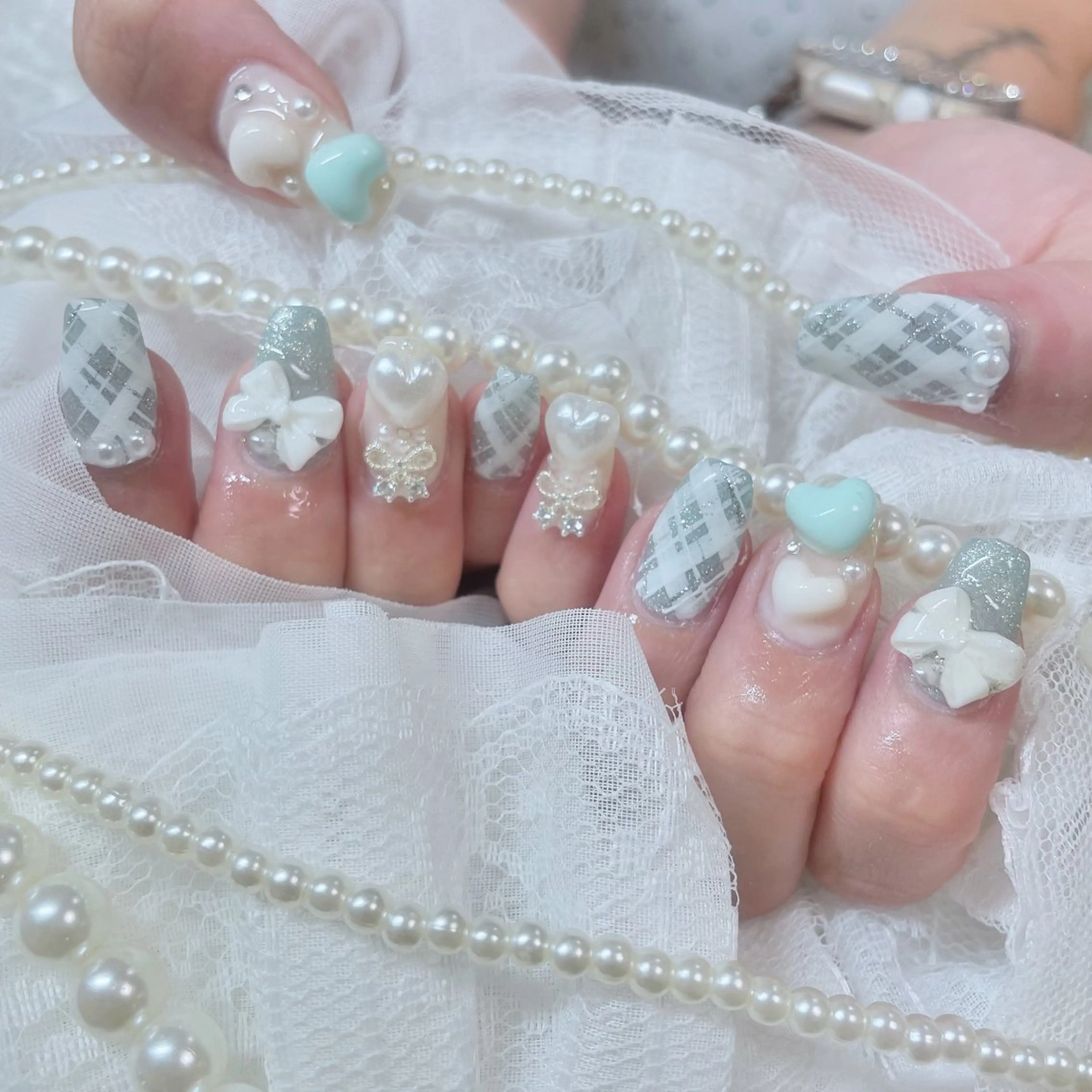 ネイル アートネイル フットネイル フレンチネイル ガーリー キラキラネイル ハンドネイル フットネイル 🎀AYAKO 🎀中韓ネイルのネイルデザイン