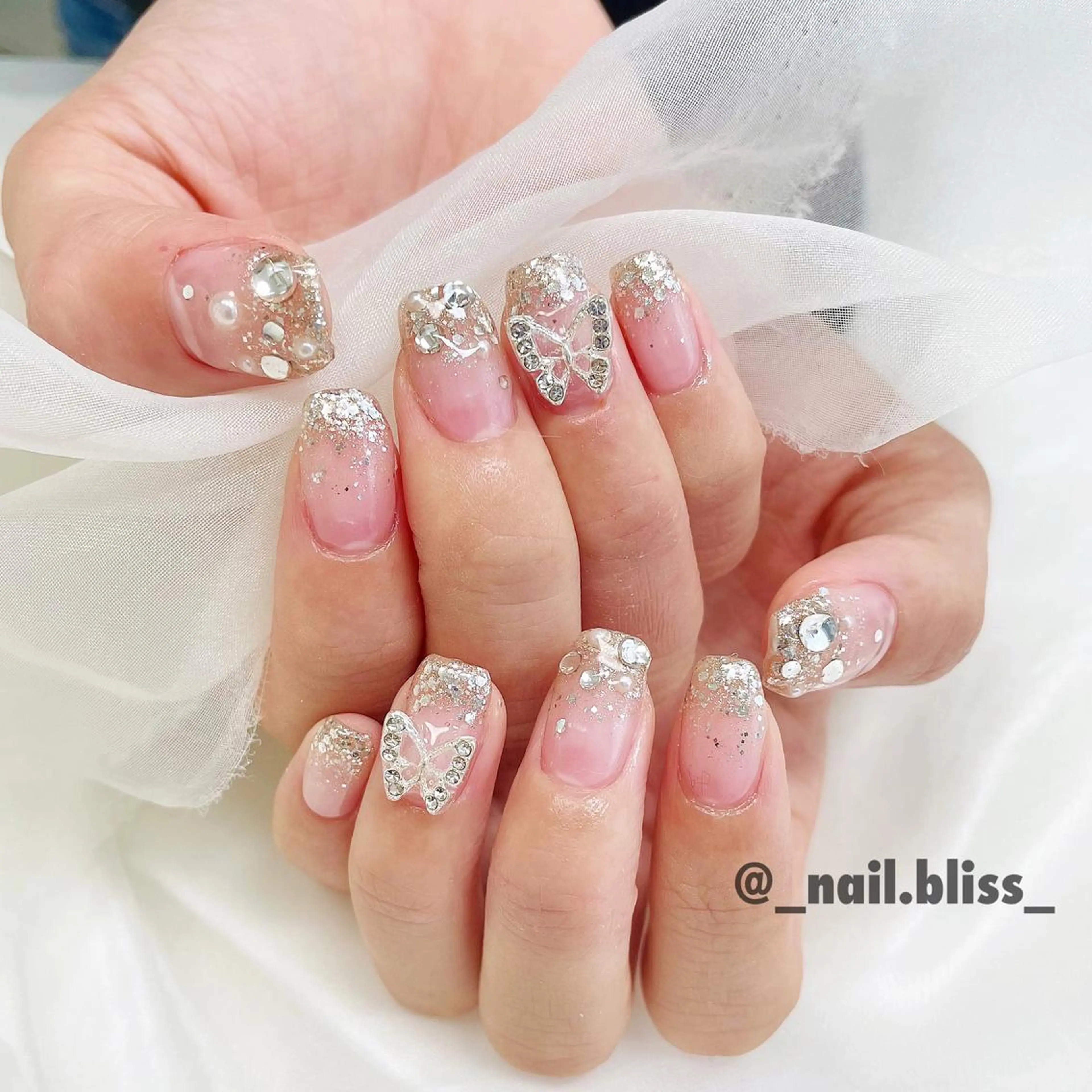 ネイル ラメ(グリッター) ラメグラデーション ハンドネイル NAIL BLISSのネイルデザイン