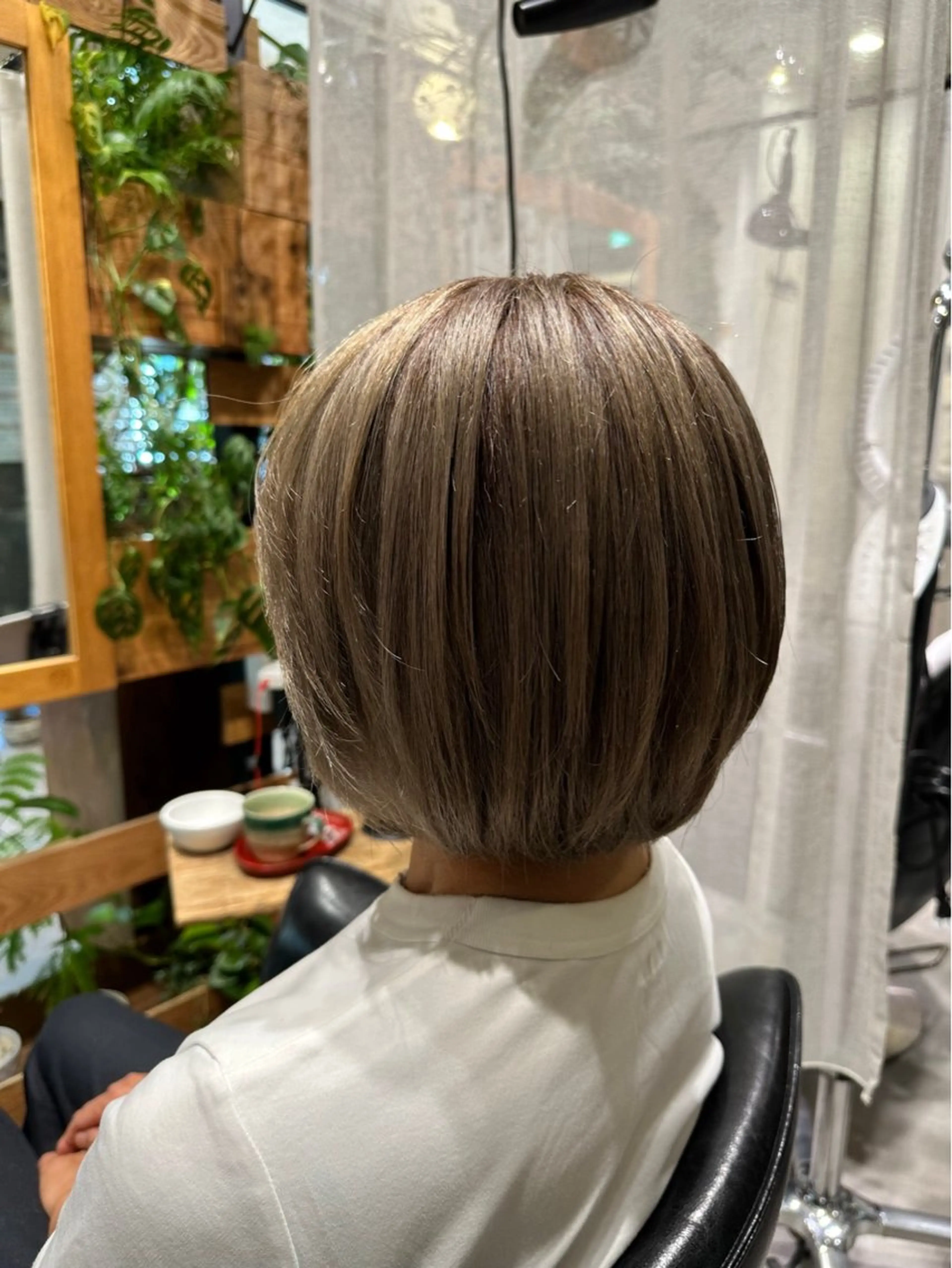 ショート カラー 馬場 彩のヘアスタイル