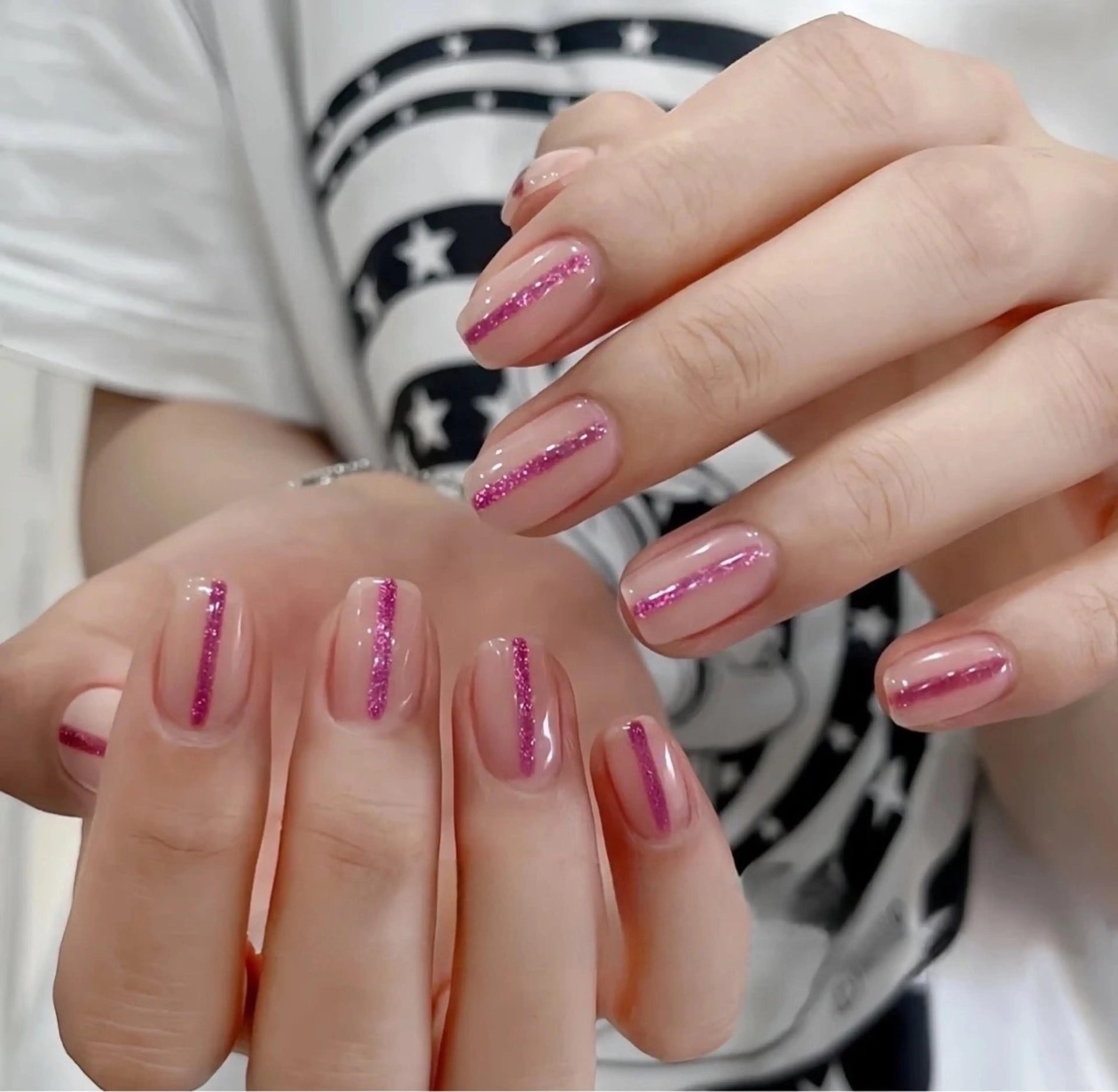 ネイル マグネットネイル ハンドネイル BETTER ME ネイルサロン池田公園のネイルデザイン