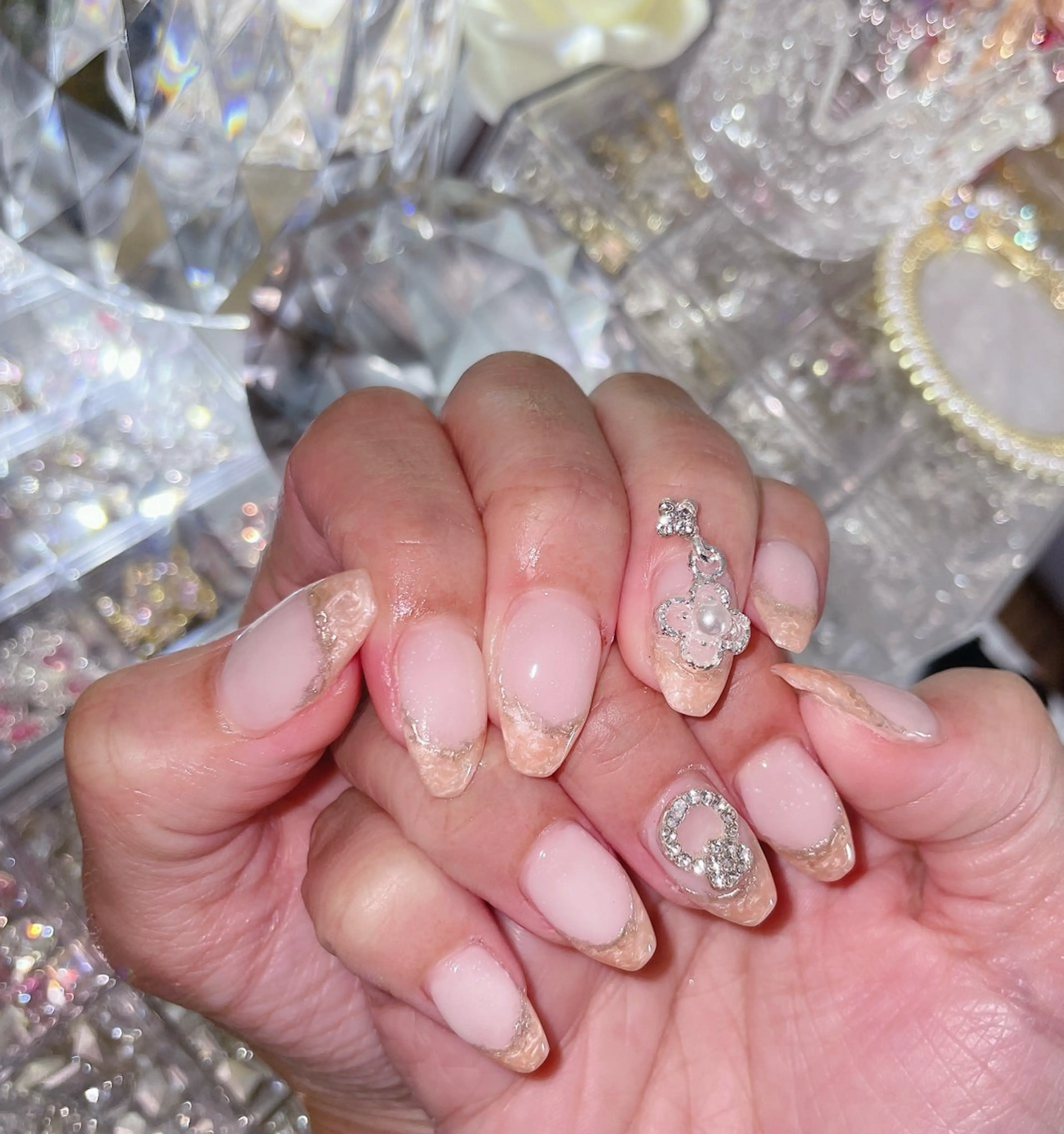 ネイル アートネイル オーロラネイル チークネイル 長さ出し フラッシュネイル misun_nail所属・misun_ nailのネイルデザイン