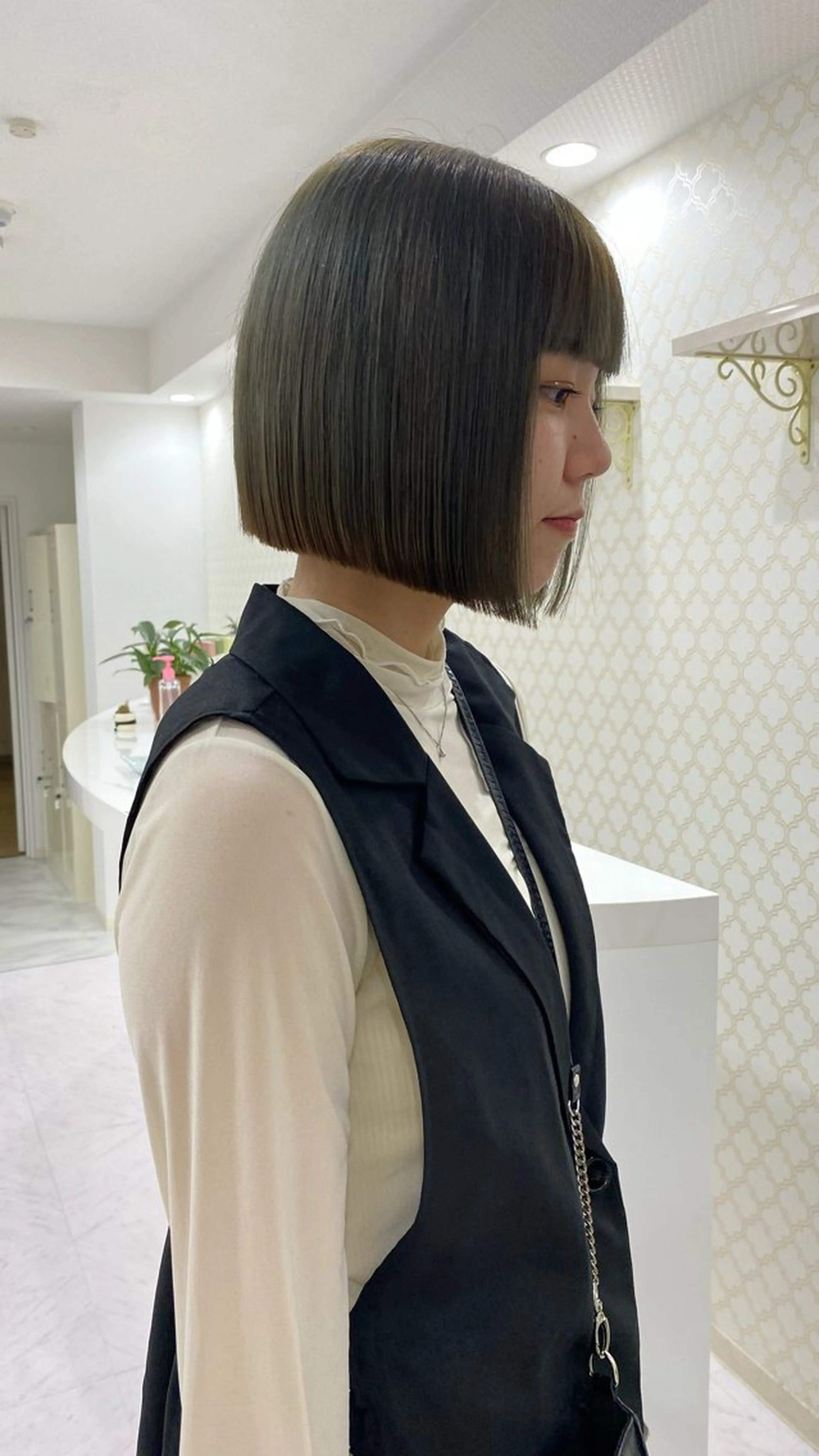 ショート カラー カット ヘアカラー 縮毛矯正 トリートメント RURI韓国ボブ 🇰🇷タッセルボブのヘアスタイル