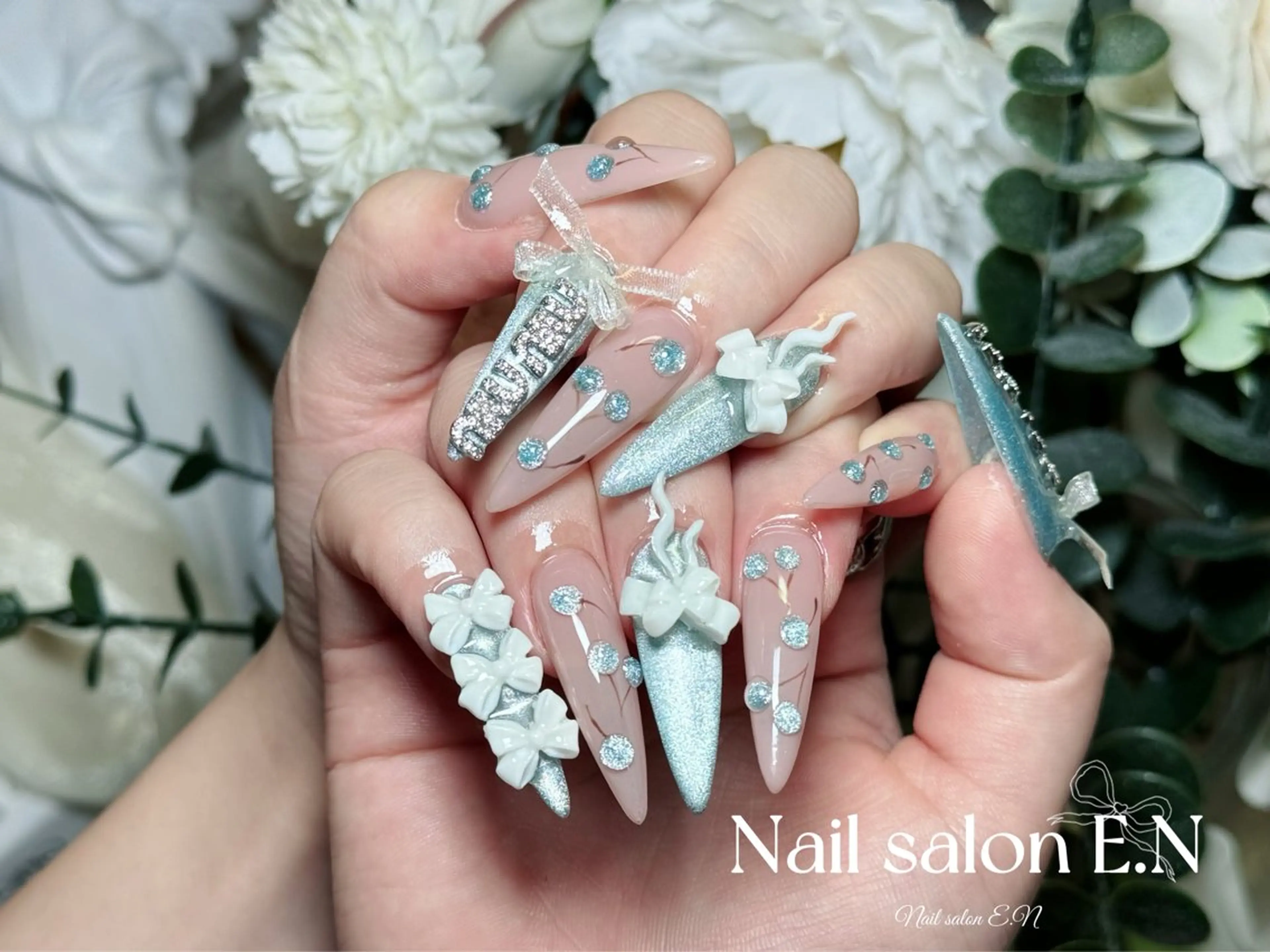 ネイル アートネイル オーロラネイル ブラウン クリアネイル フレンチネイル ハンドネイル E.N🦋 長さ出し/持ち込みのネイルデザイン