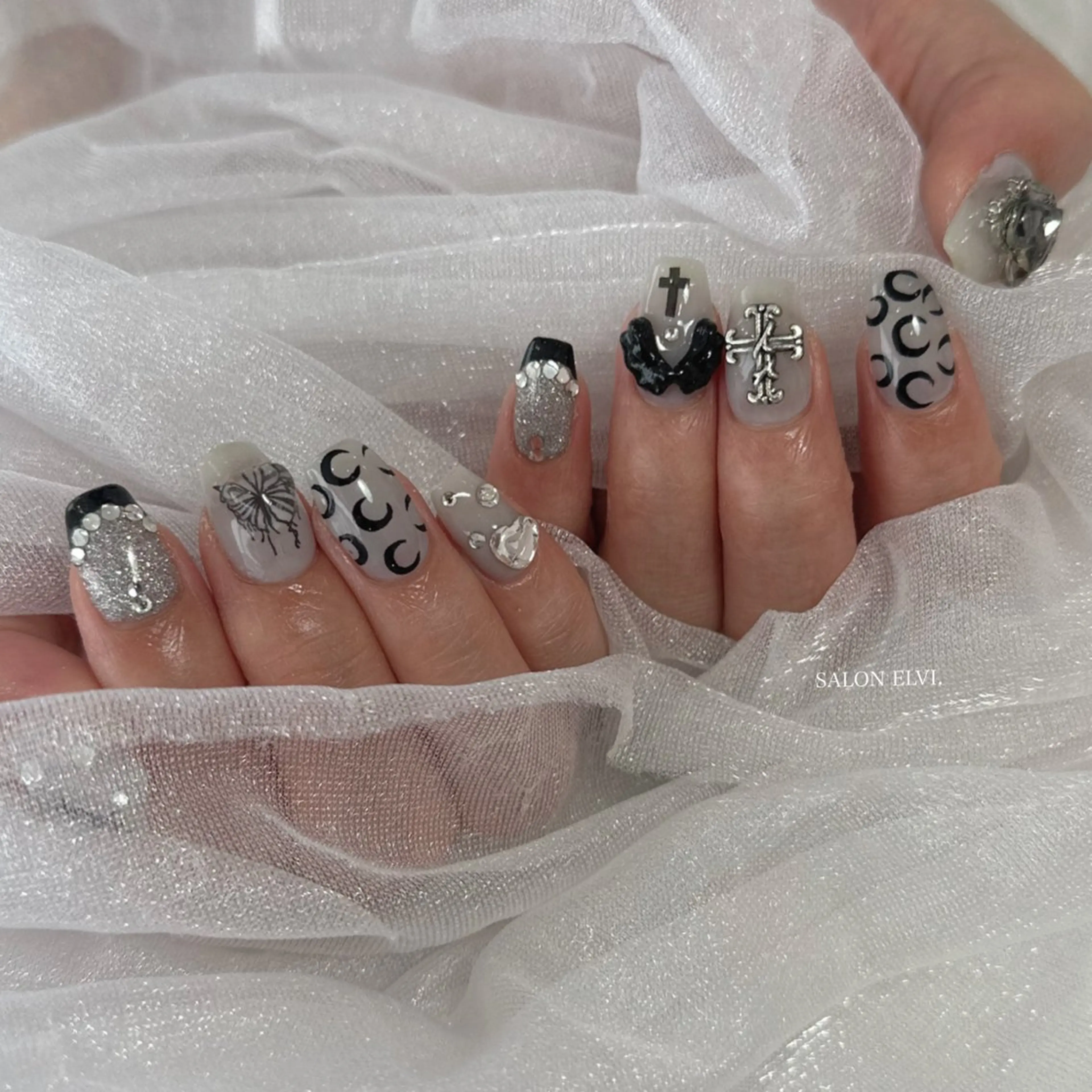 ネイル SALON ELVI.所属・SALON ELVI.のネイルデザイン