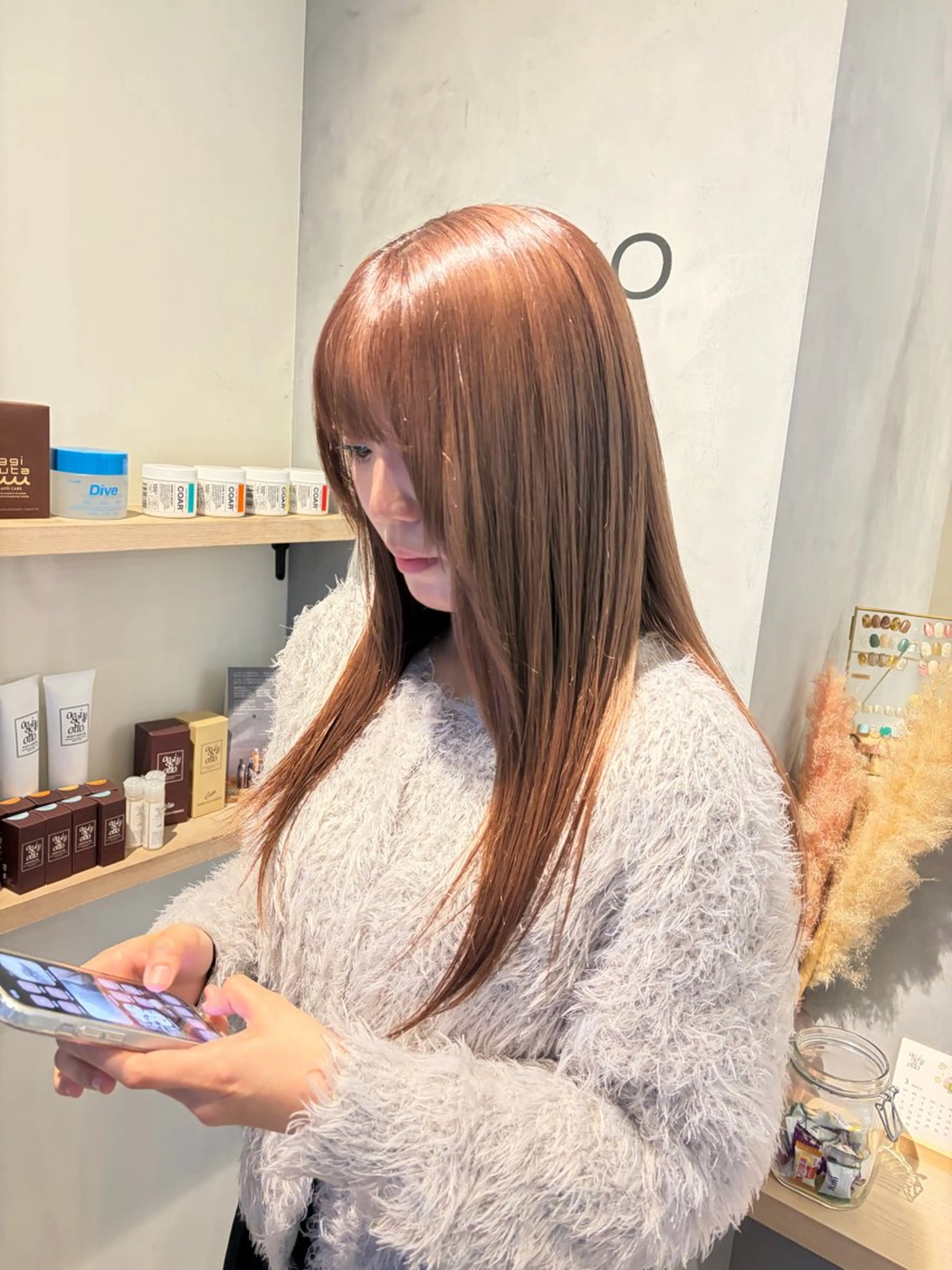 ロング ヘアカラー トリートメント アイナ ROCCOのヘアスタイル