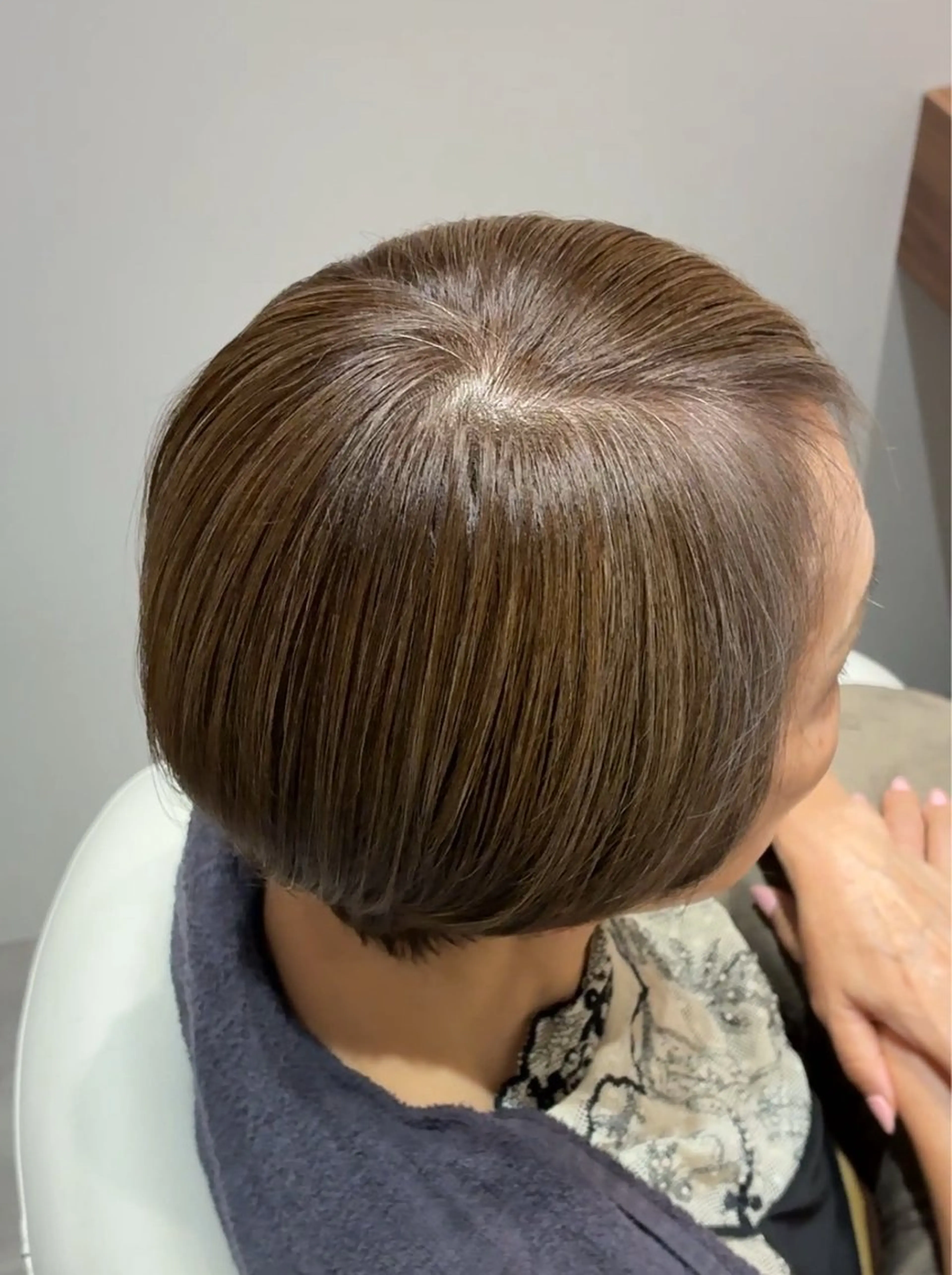 ショート カラー 金 光玉のヘアスタイル