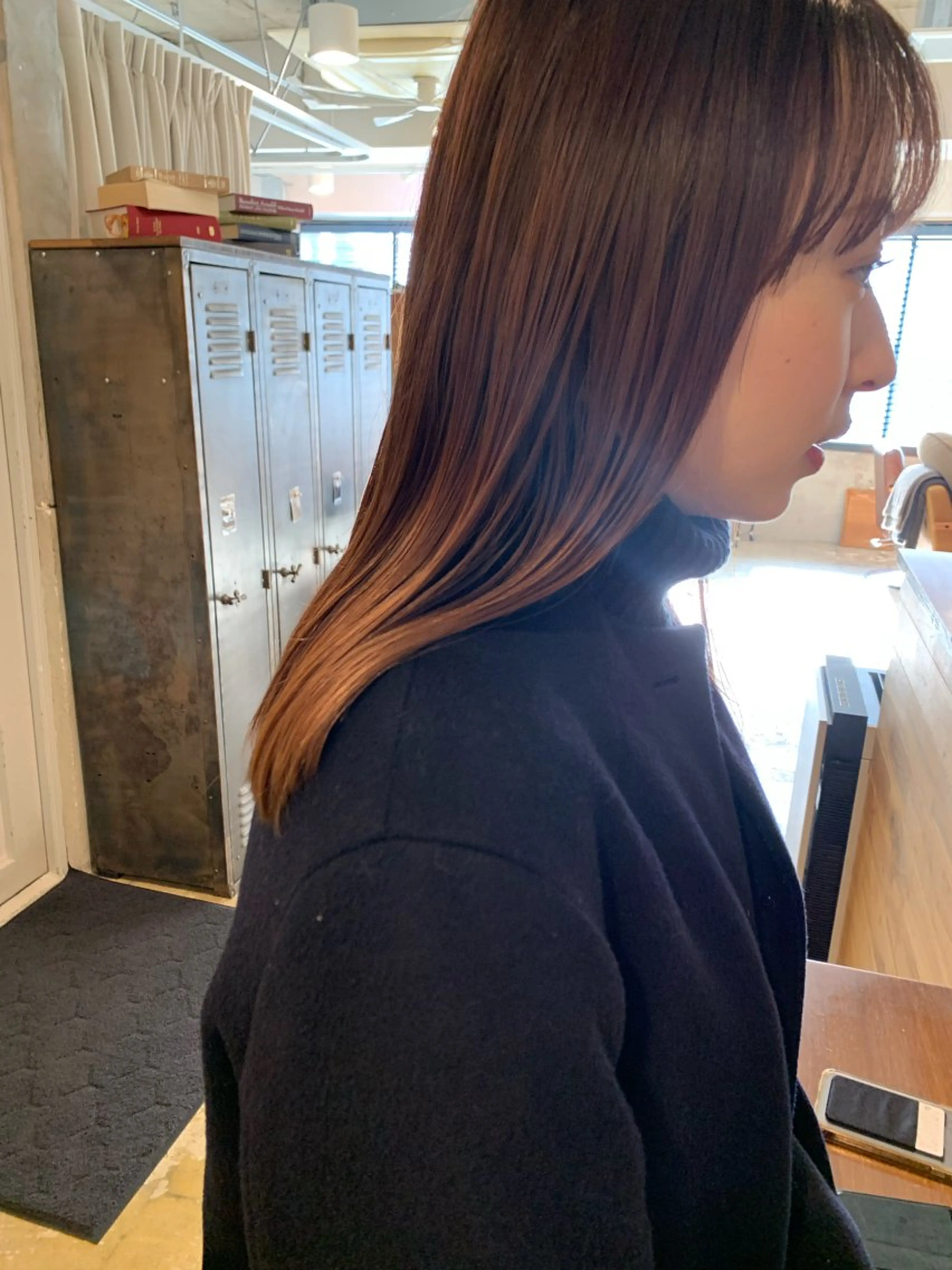 セミロング カラー カット ヘアカラー トリートメント 落合 妙佳のヘアスタイル