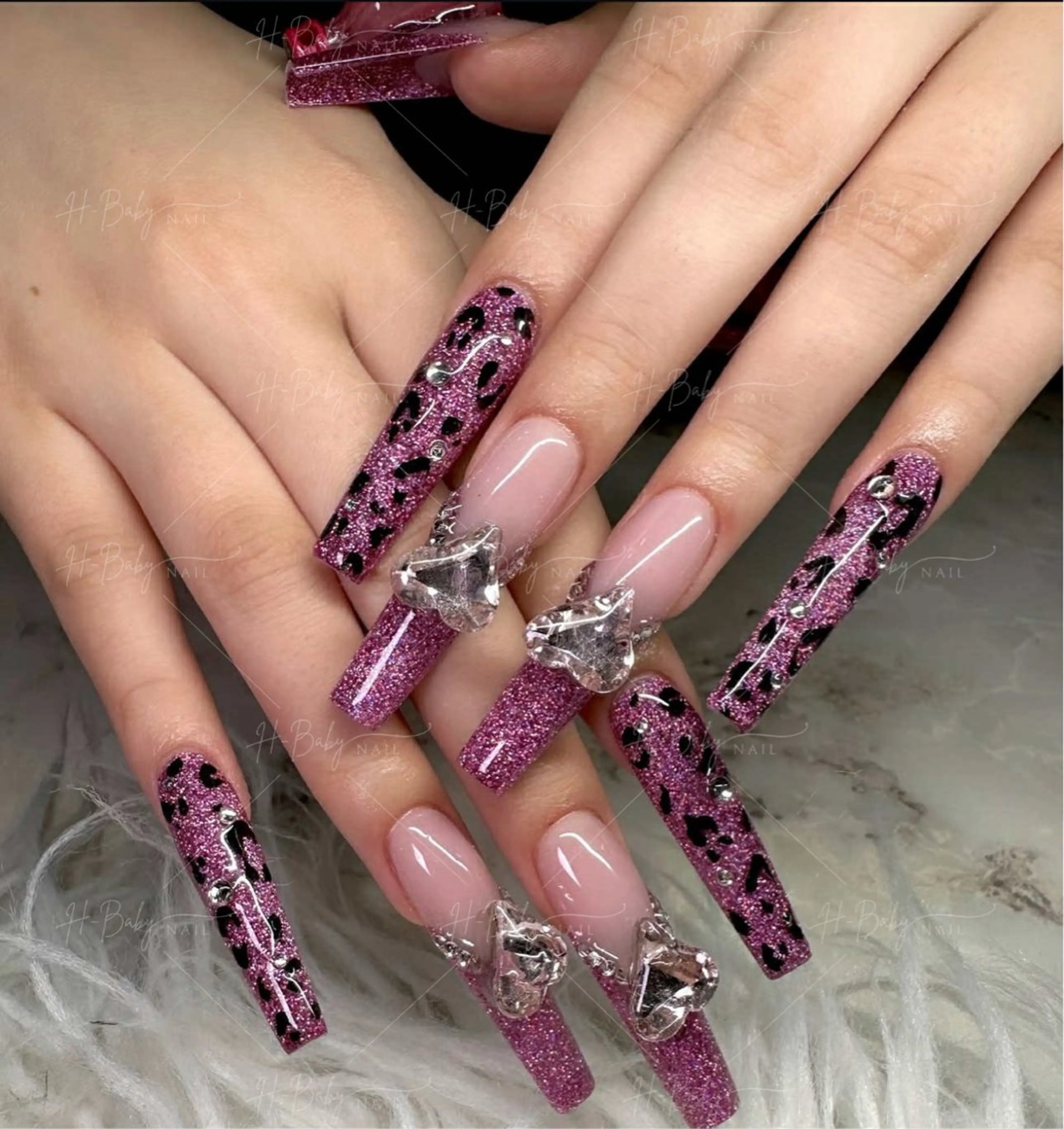 ネイル フレンチネイル ジェルネイル ガラスフレンチ ハロウィン ハート ハンドネイル H.baby Nail Salonのネイルデザイン