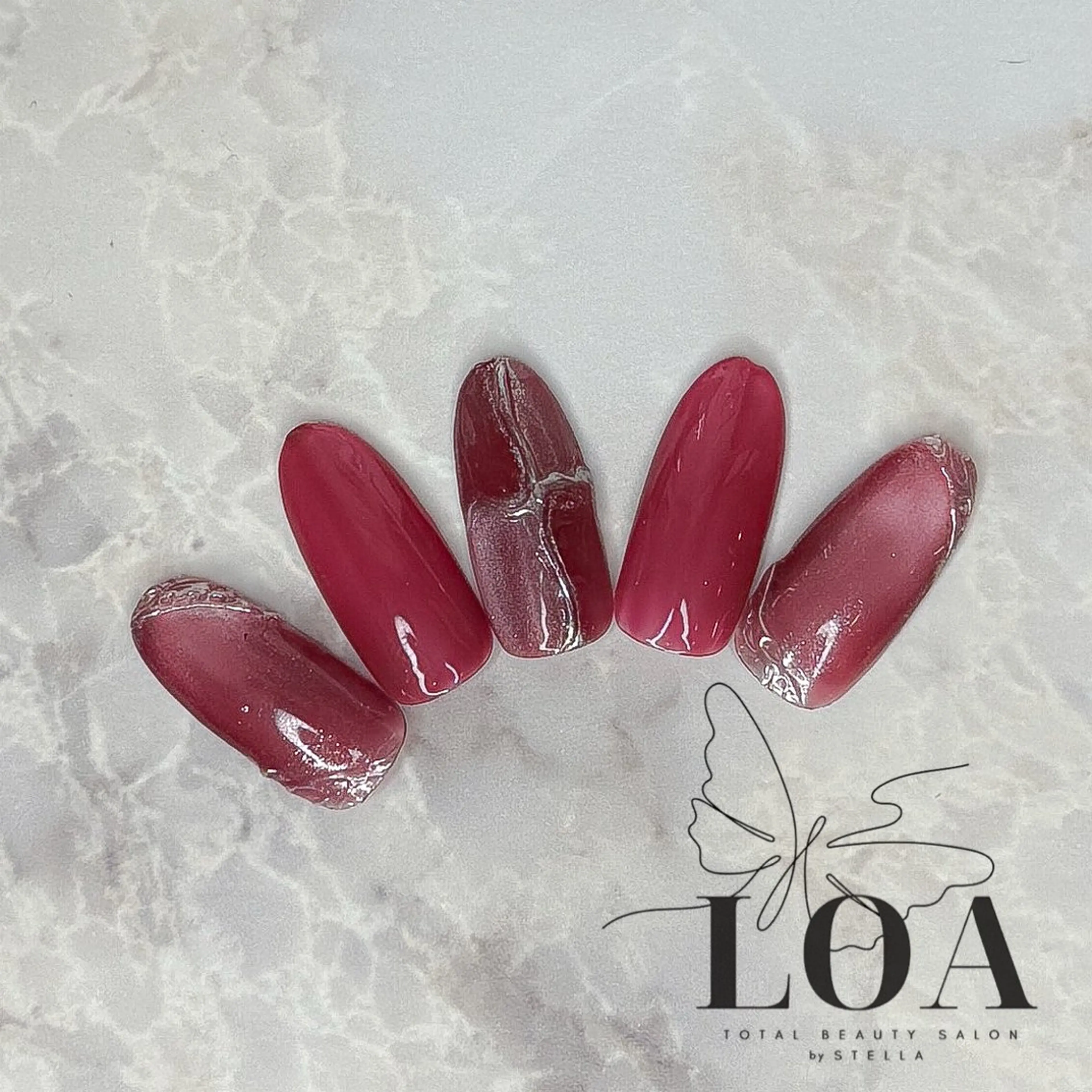 ネイル ハンドネイル LOA🦋 yuraのネイルデザイン