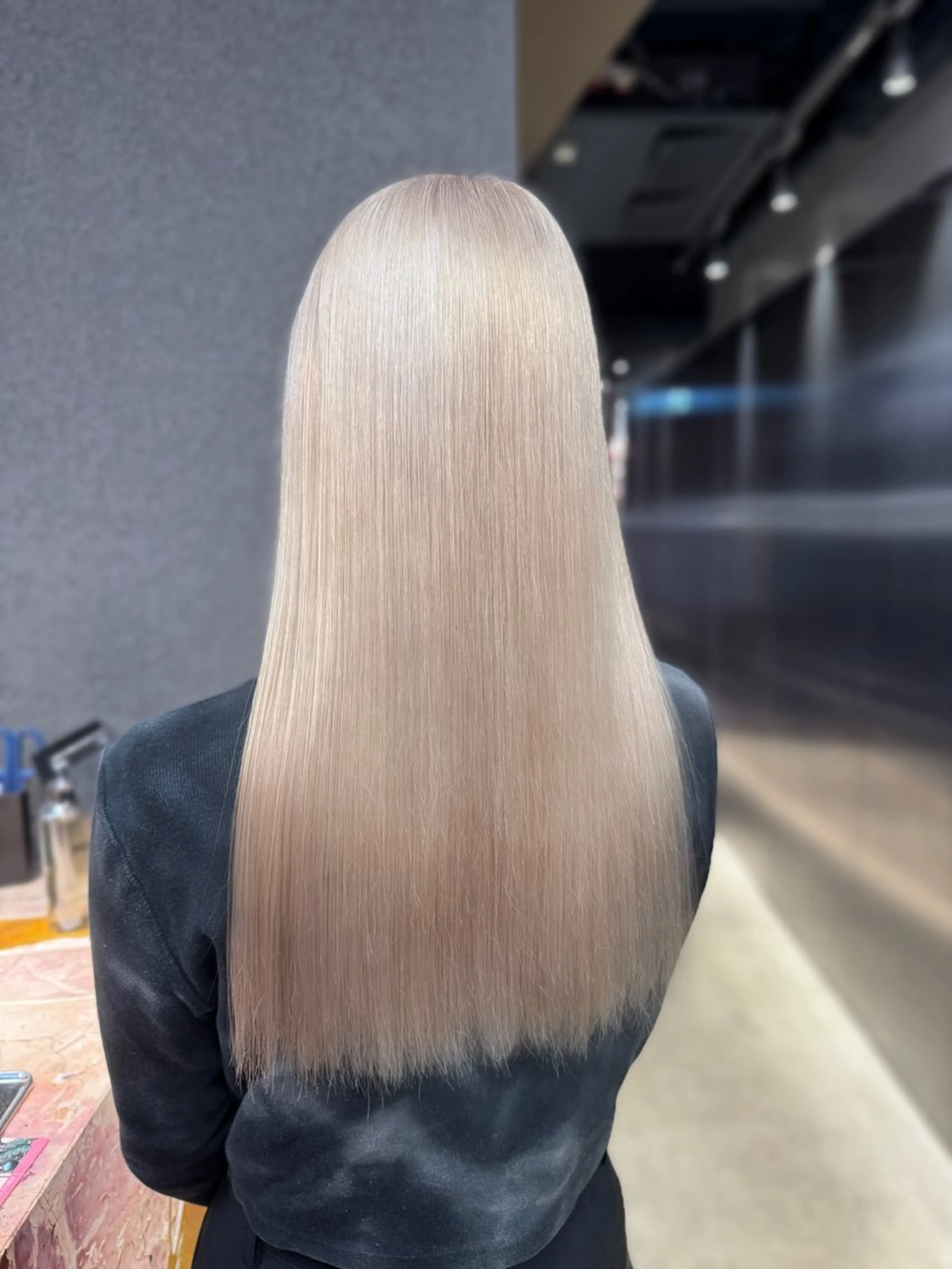 ロング カラー ベージュカラー ホワイトベージュ ヘアカラー トリートメント 紬/enne/ブリー チ/ハイトーンのヘアスタイル