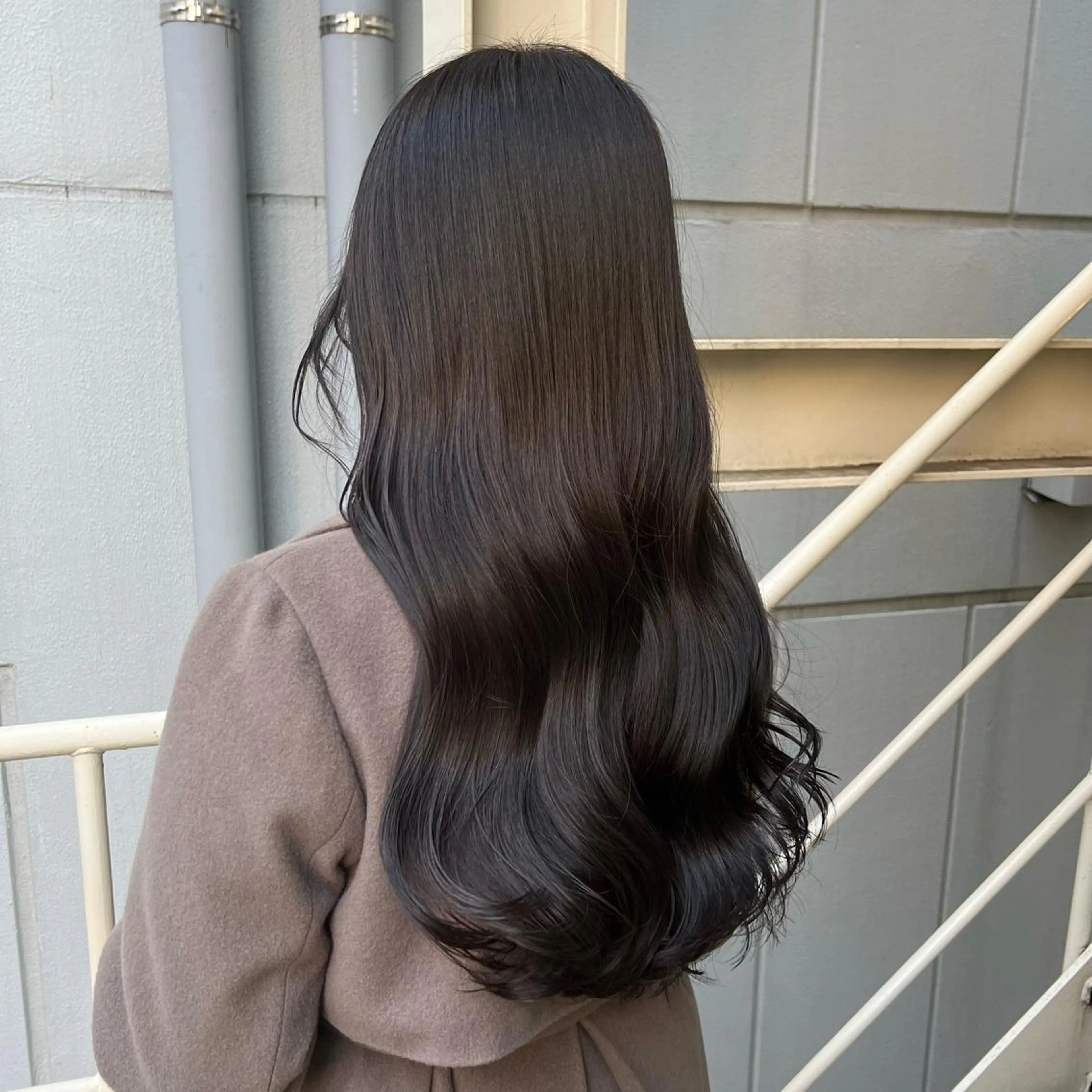 ロング カラー 透明感カラー カット ヘアカラー トリートメント 🫧オリーブ/赤み消 し/暗髪🫧野本麗奈のヘアスタイル