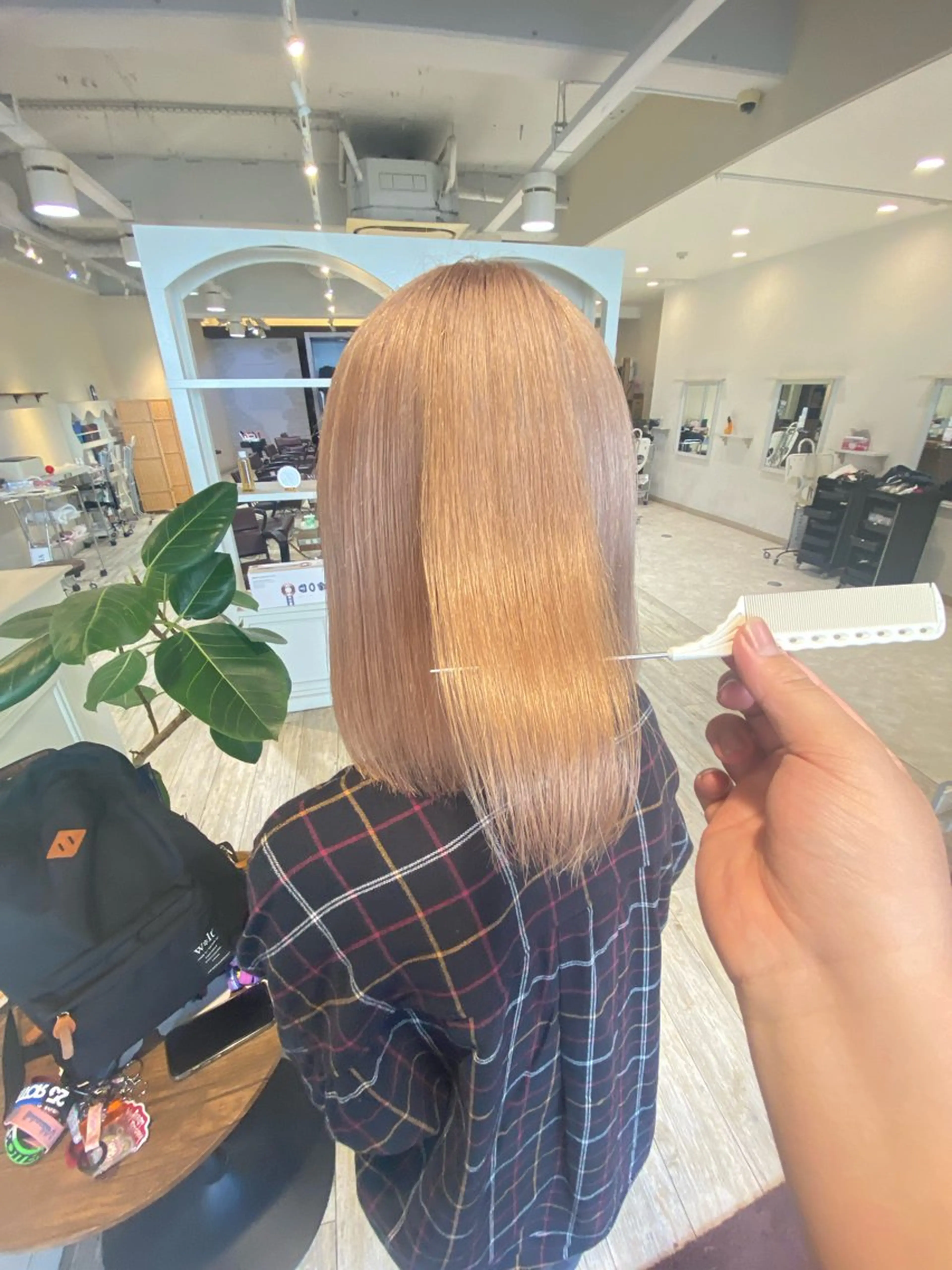 ミディアム カット ヘアカラー トリートメント Chèri所属・【ブリーチ特化】 山崎 悠樹のヘアスタイル