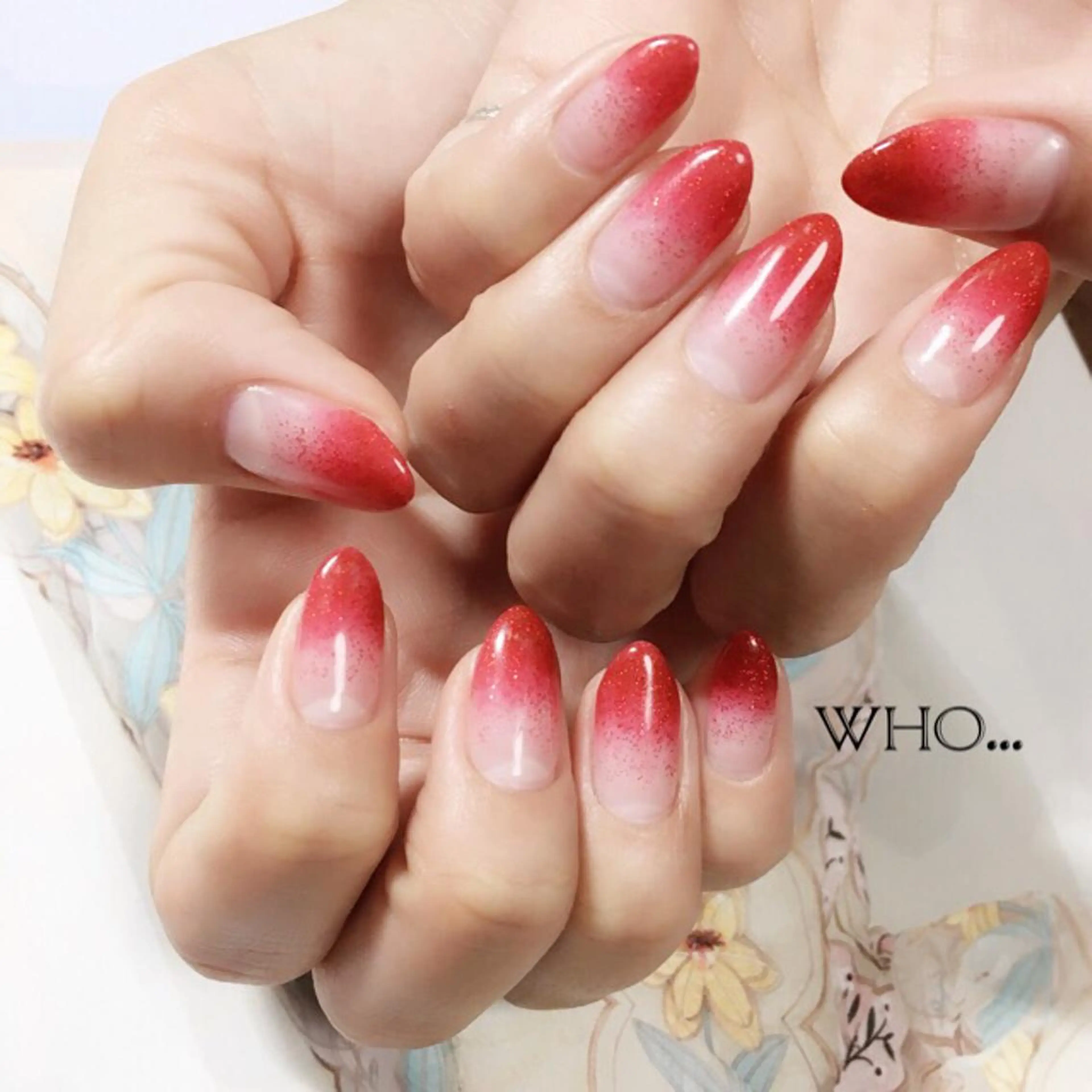 ネイル ラメ(グリッター) ラメグラデーション 赤色 NailSalon who...所属・n. fumikoのネイルデザイン