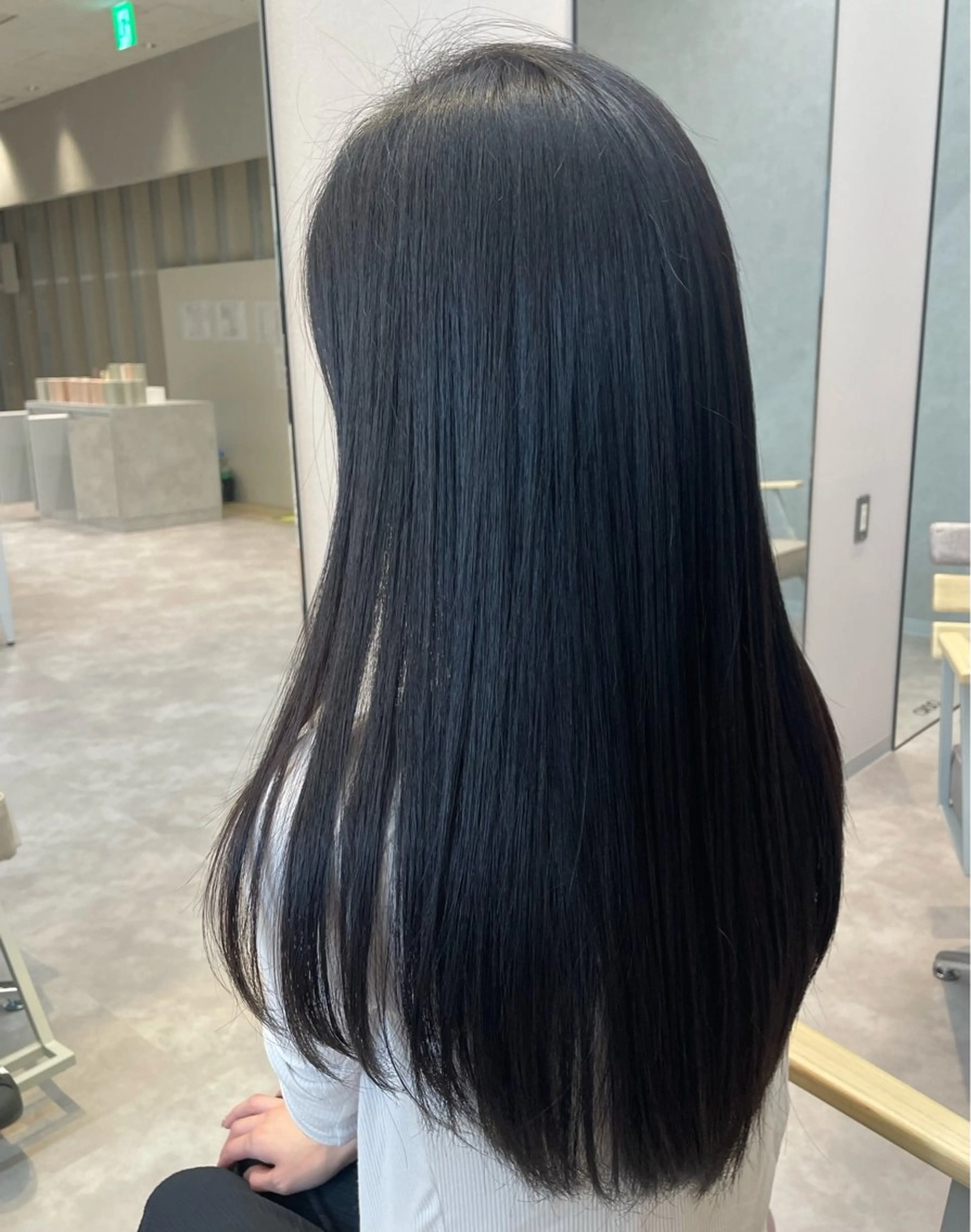 【最高峰の艶髪】髪質改善ストレート+カット+トリートメントの写真